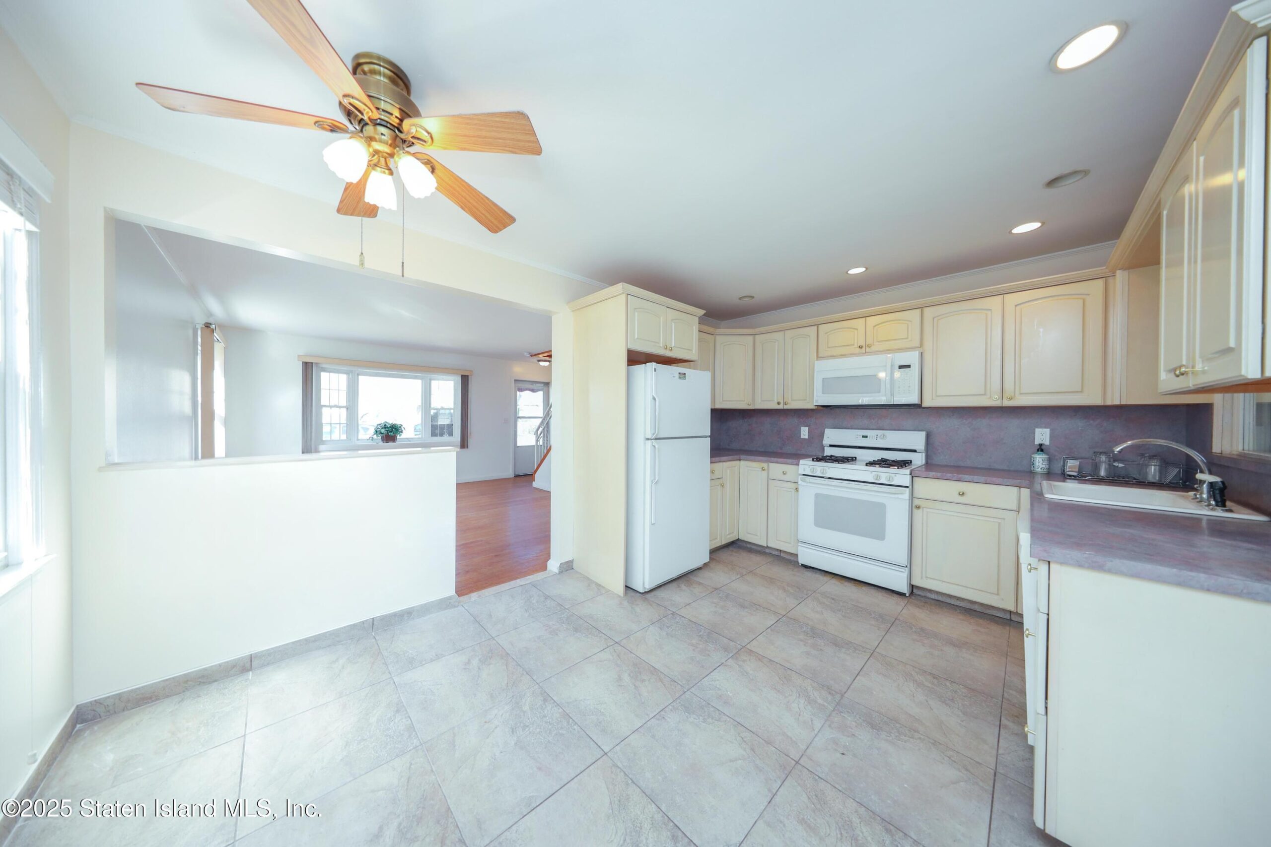 100 Sterling Avenue, Staten Island, NY, 10306 image 8