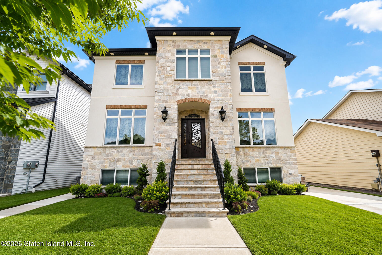 394 Stafford Avenue Image 2
