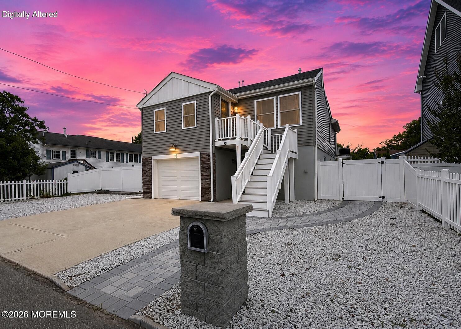 10 Pine Tree Road Image 3