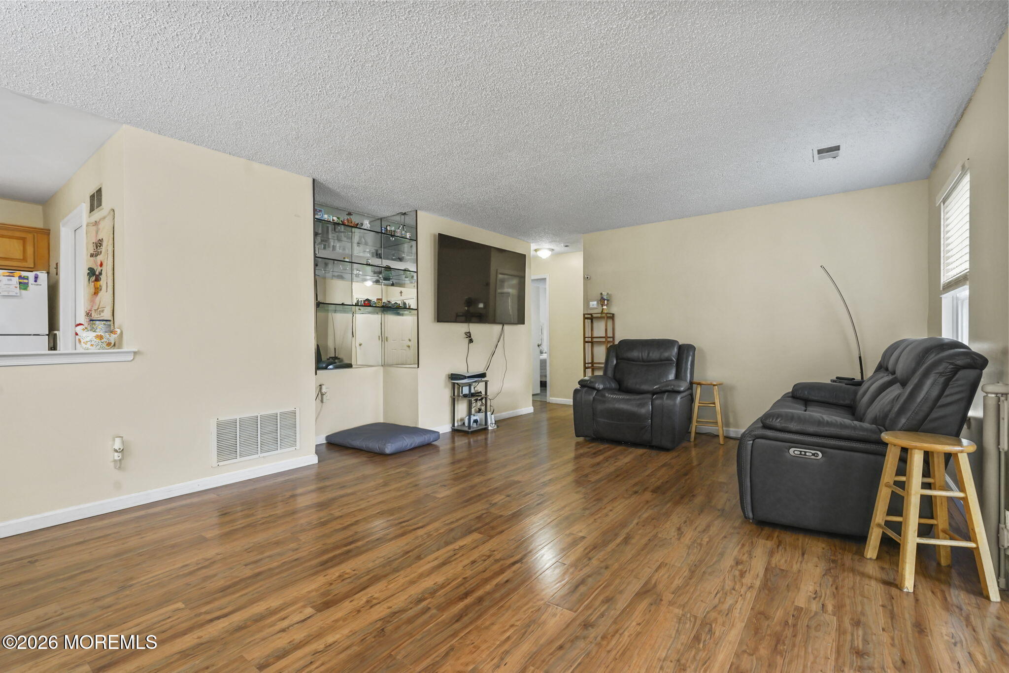 61 Frontier Way Image 2