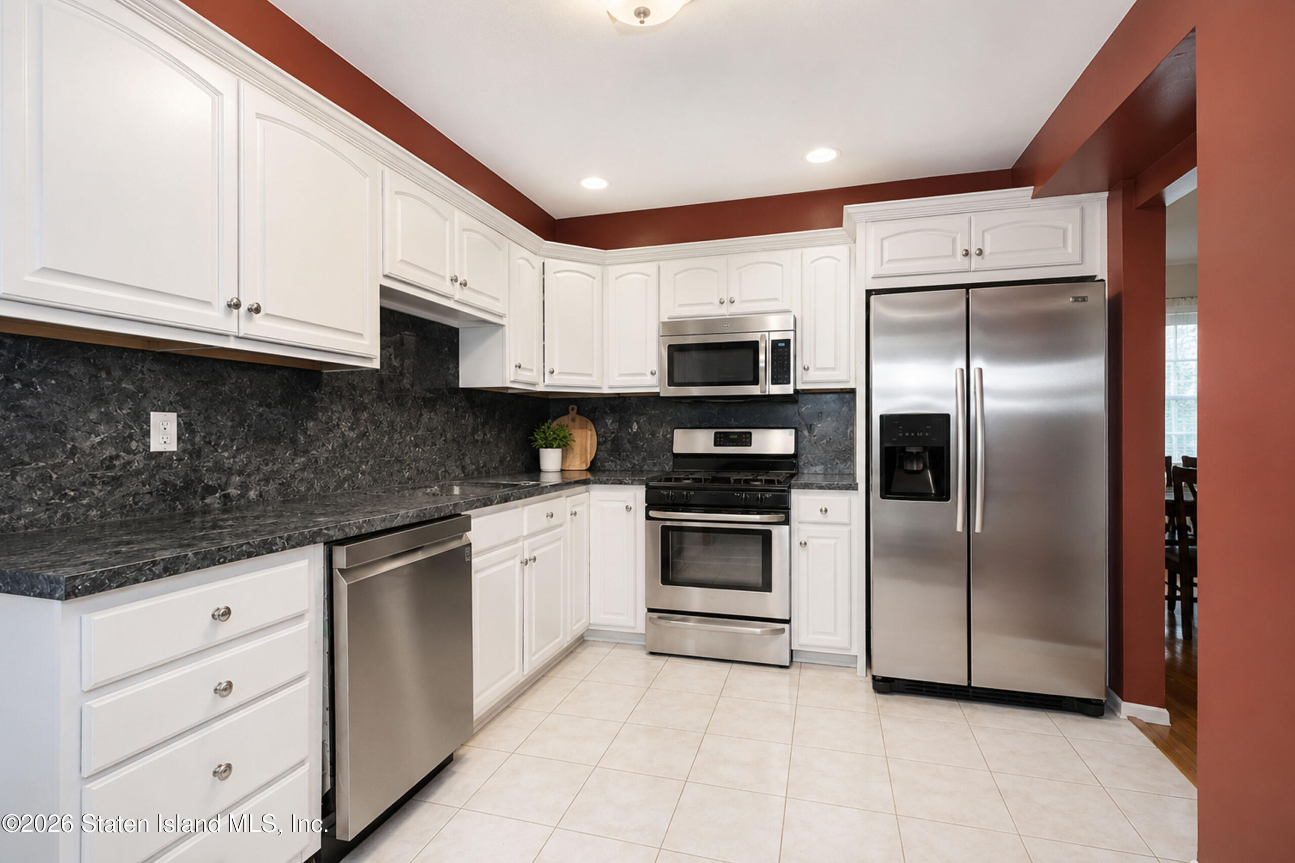 53 Erika Loop, Staten Island, NY, 10312 image 10