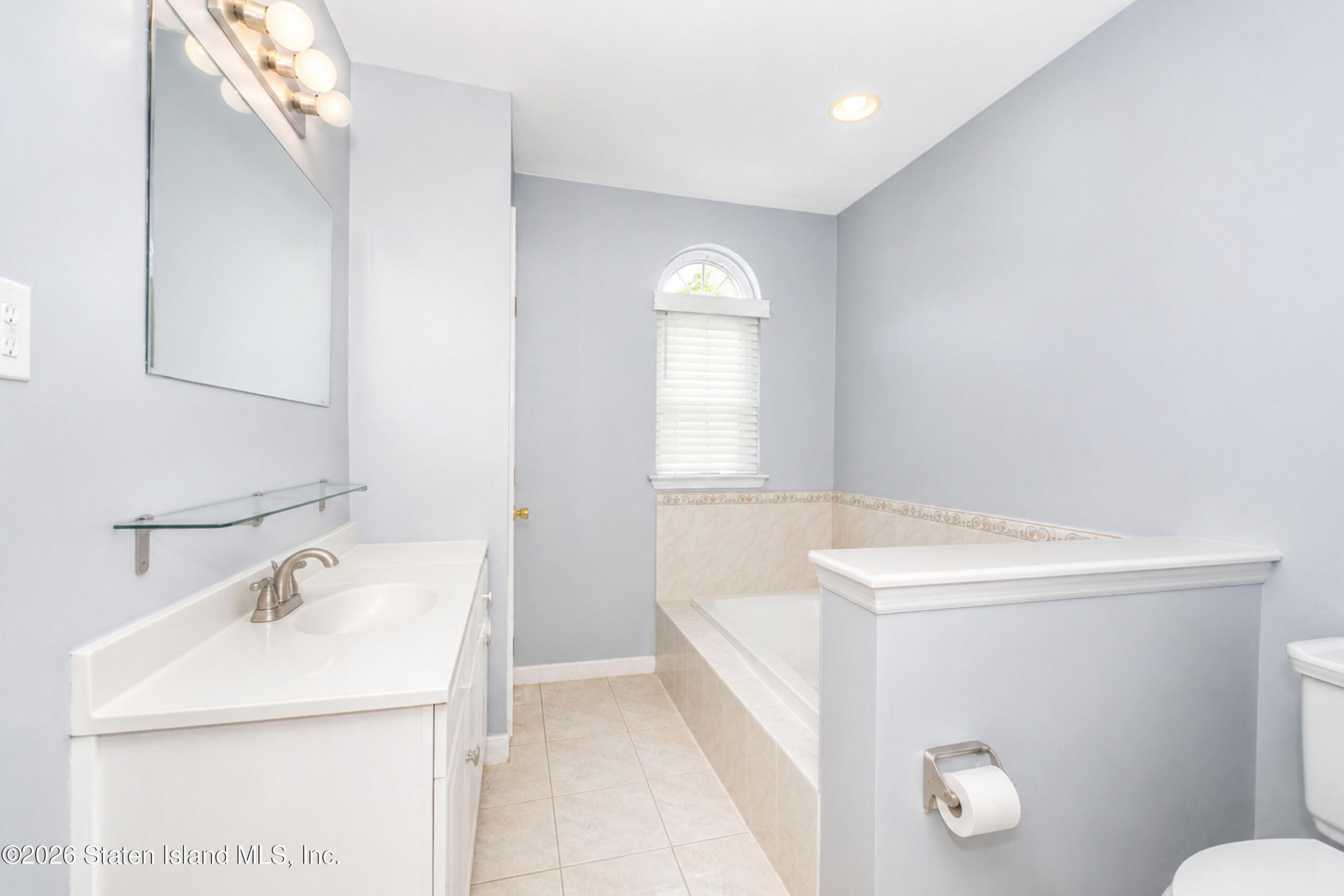 53 Erika Loop, Staten Island, NY, 10312 image 14