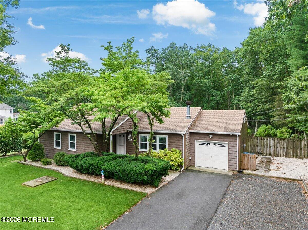885 Hyson Road Image 1