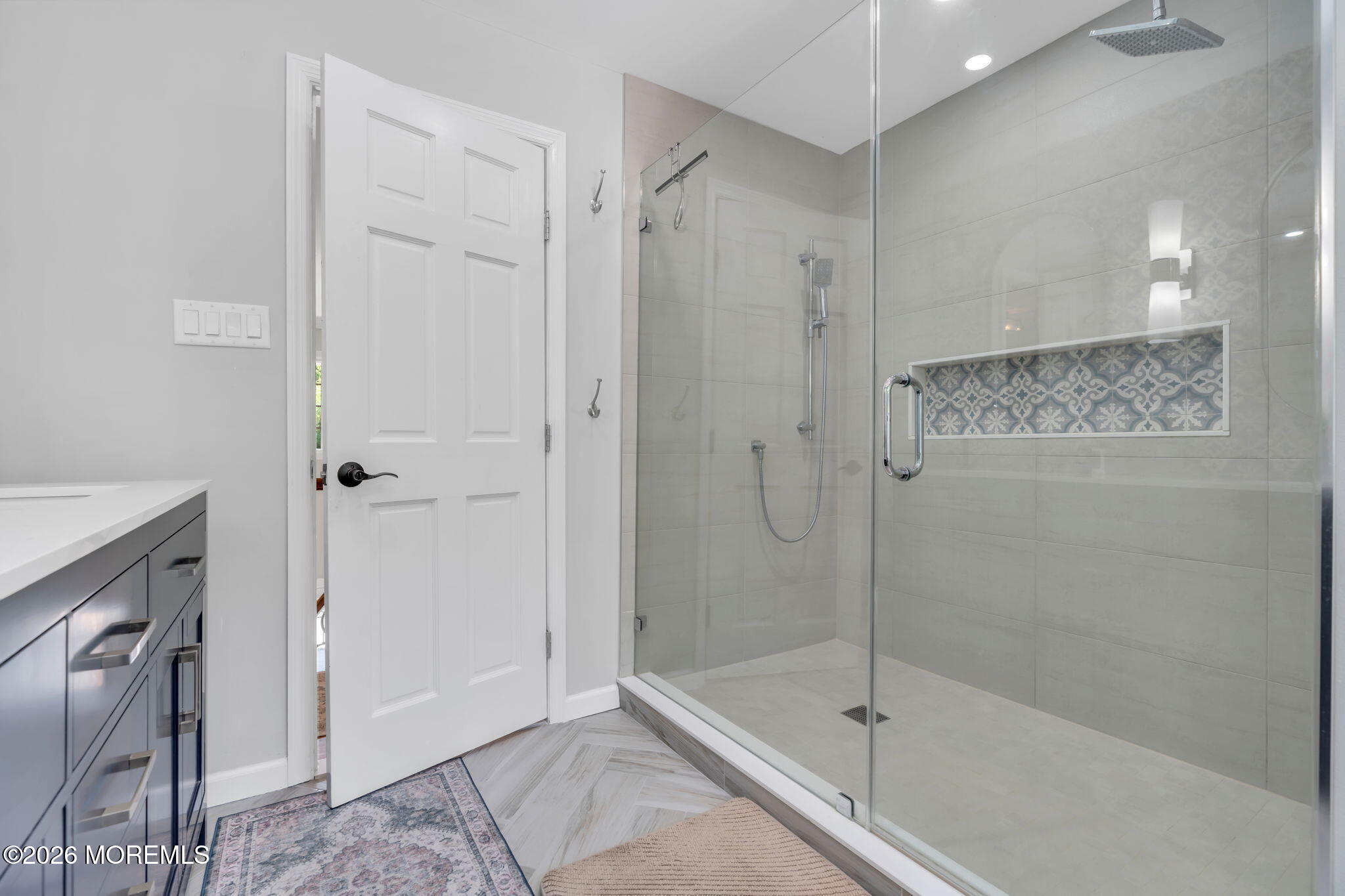 559 Colonia Boulevard, Colonia, NJ, 07067 image 43