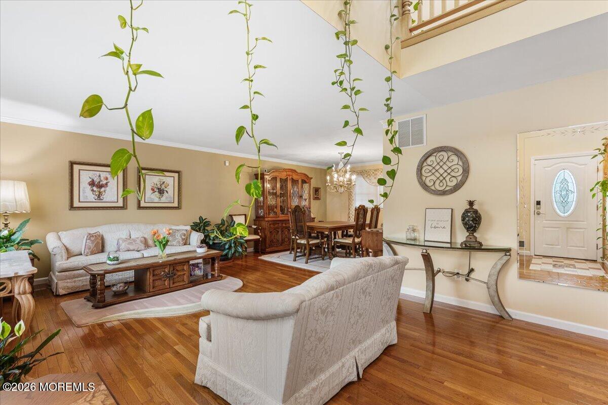 801 Stamford Drive Image 5