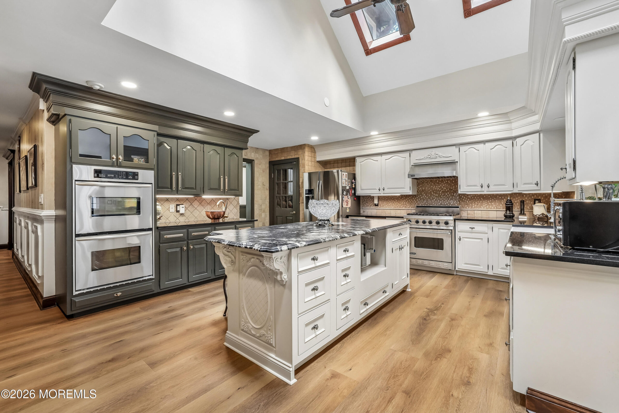 827 Holmdel Road, Holmdel, NJ, 07733 image 11