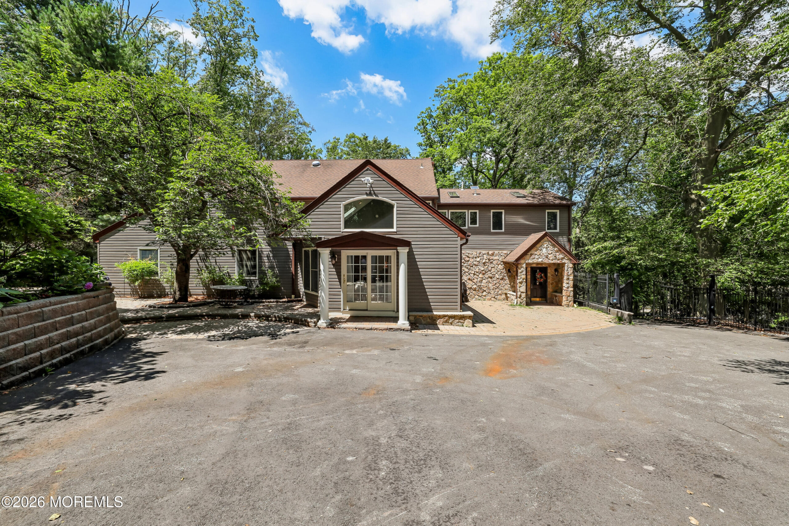 827 Holmdel Road, Holmdel, NJ, 07733 image 33