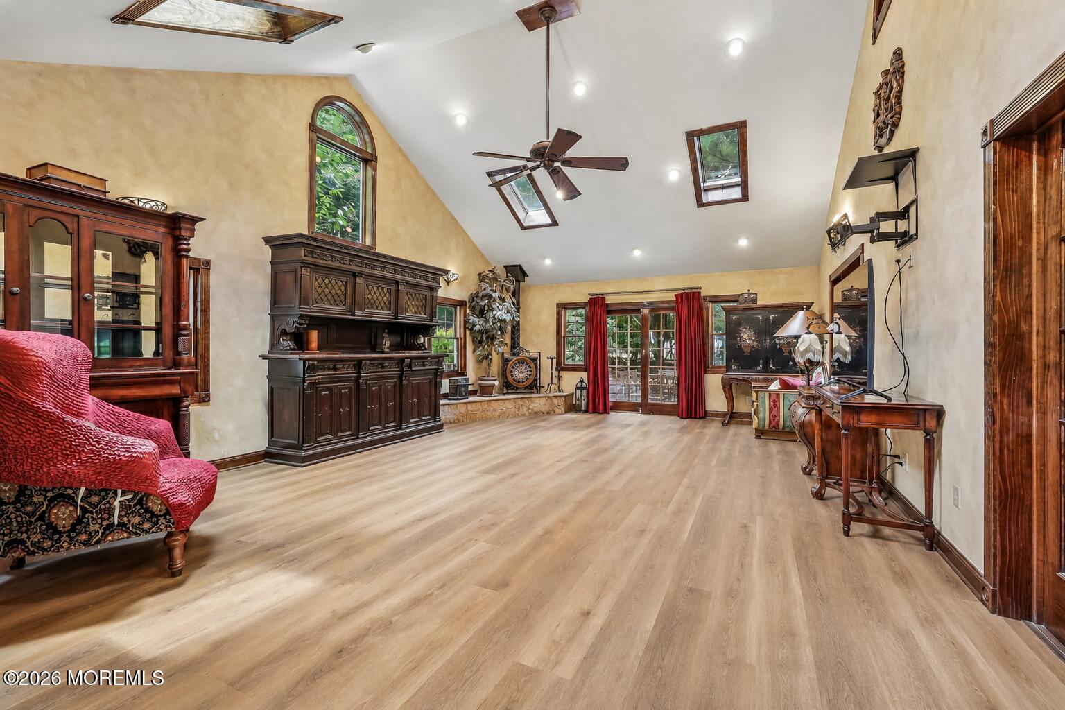 827 Holmdel Road, Holmdel, NJ, 07733 image 10