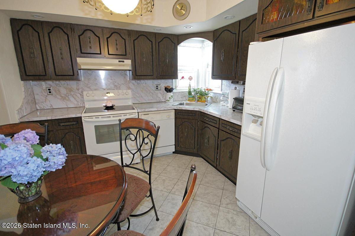142 Providence Street, Staten Island, NY, 10304 image 12