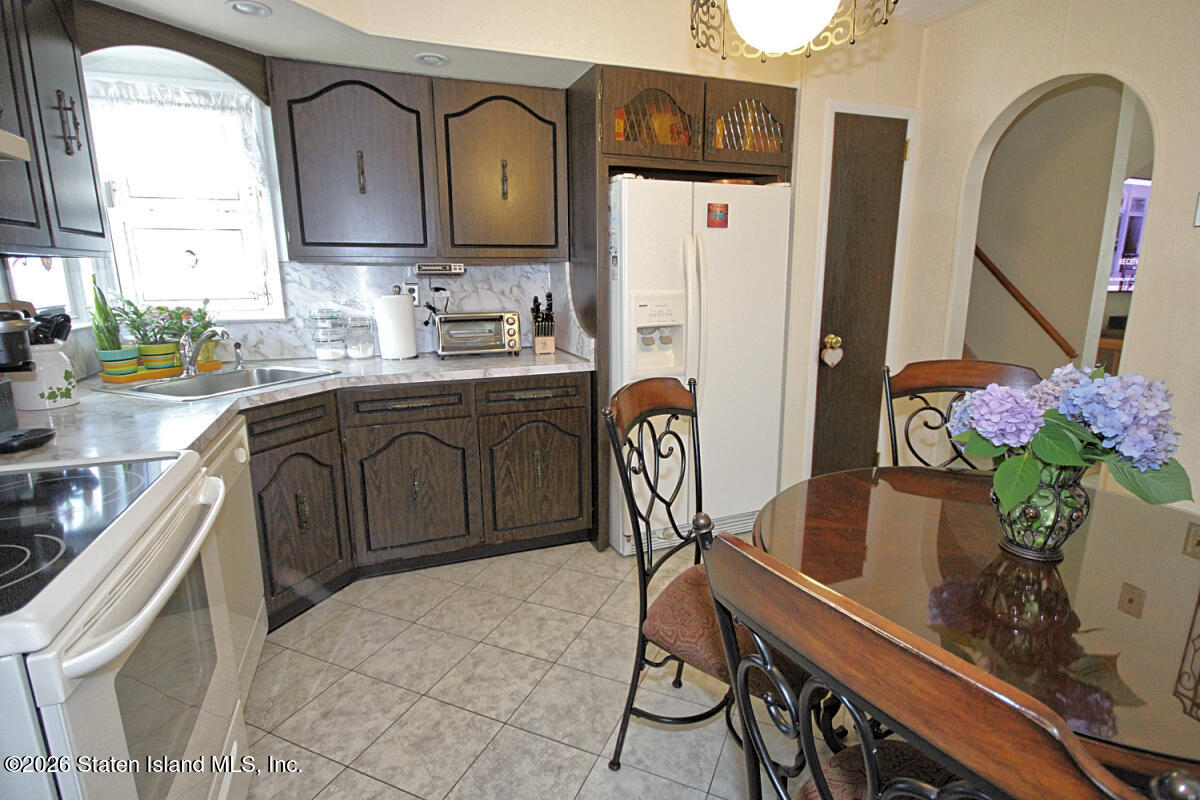 142 Providence Street, Staten Island, NY, 10304 image 13