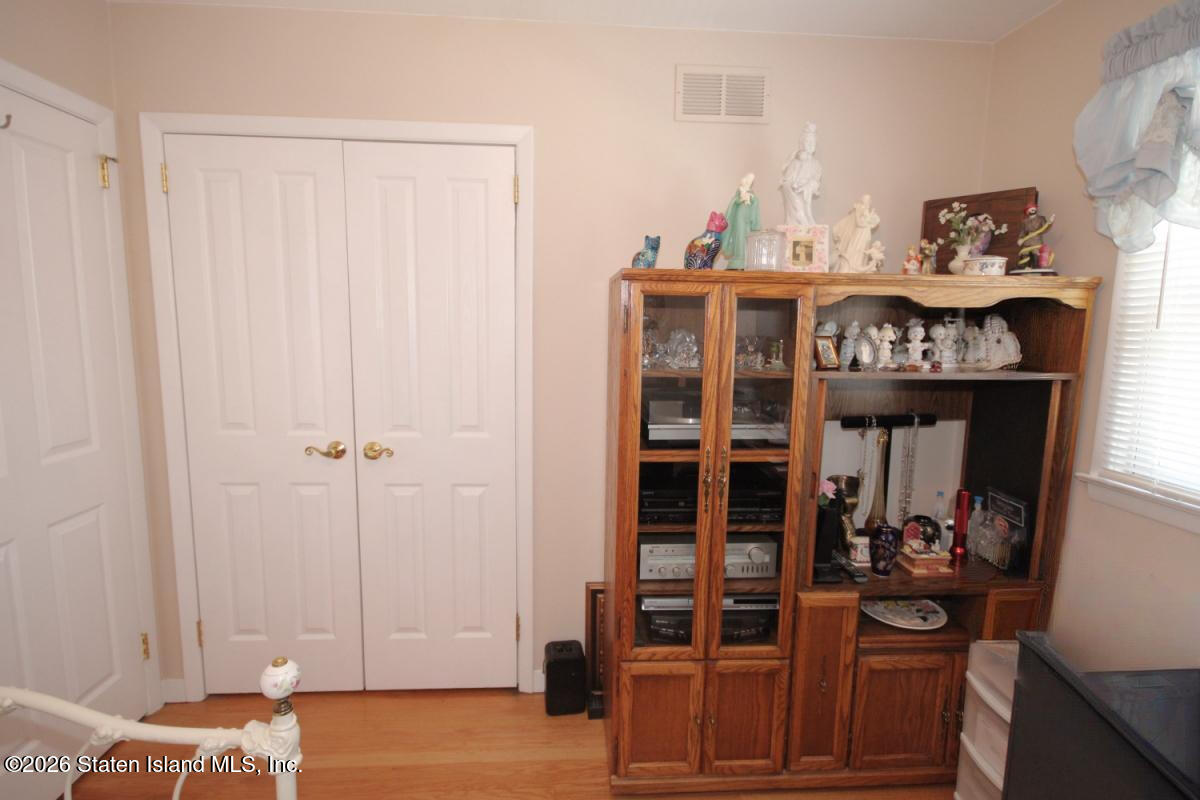 142 Providence Street, Staten Island, NY, 10304 image 24