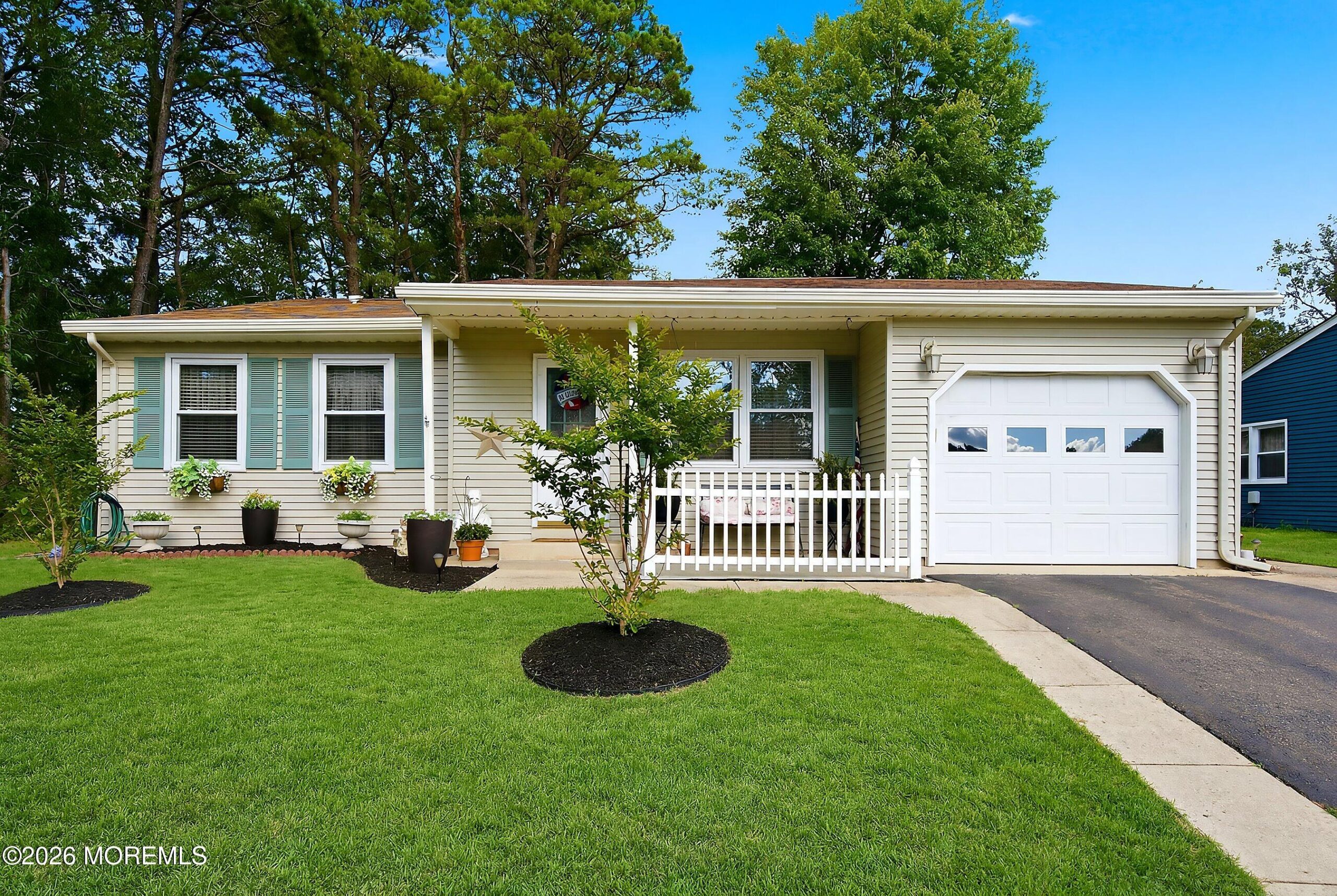 48 Keene Street 72 Image 1