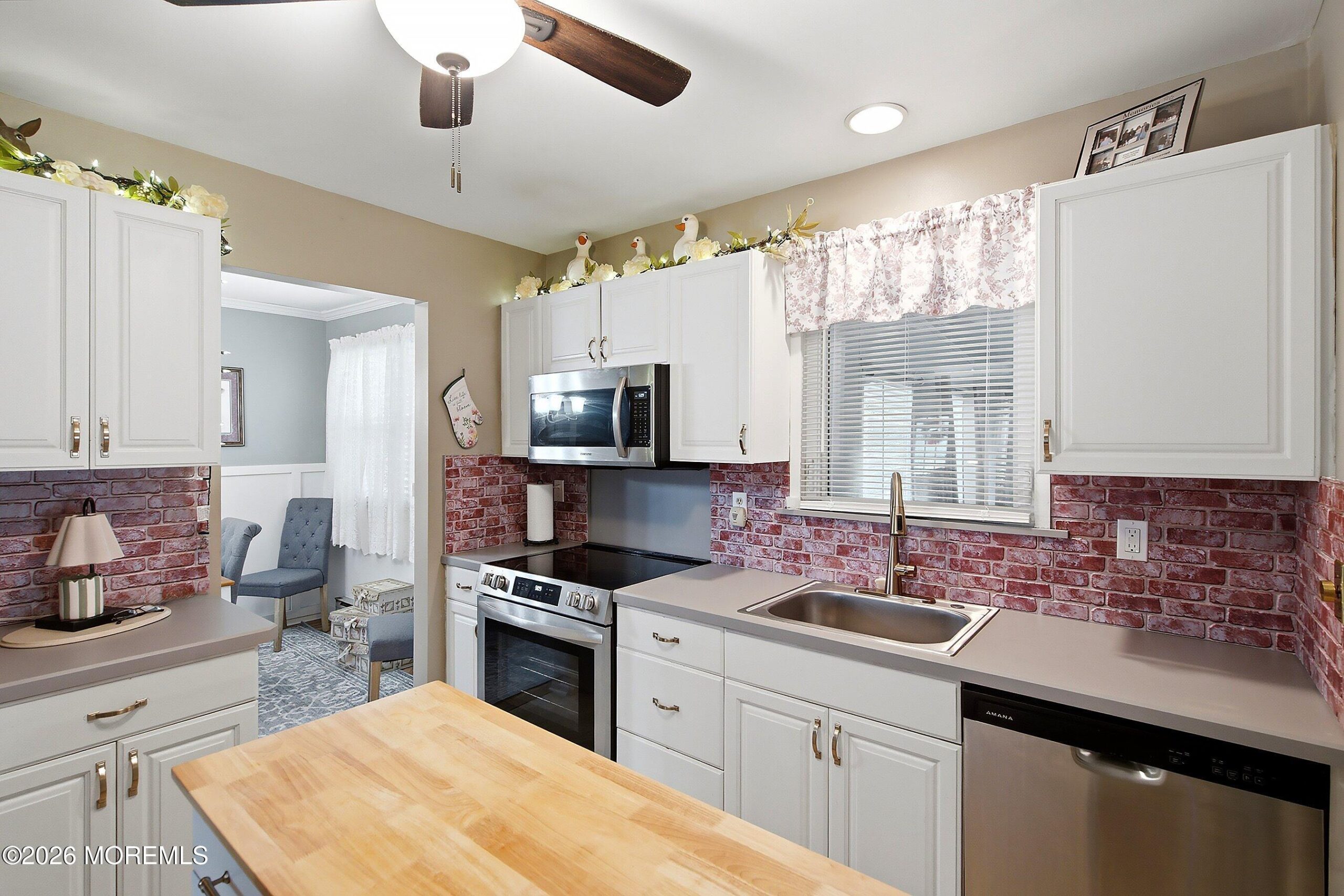 48 Keene Street 72 Image 5