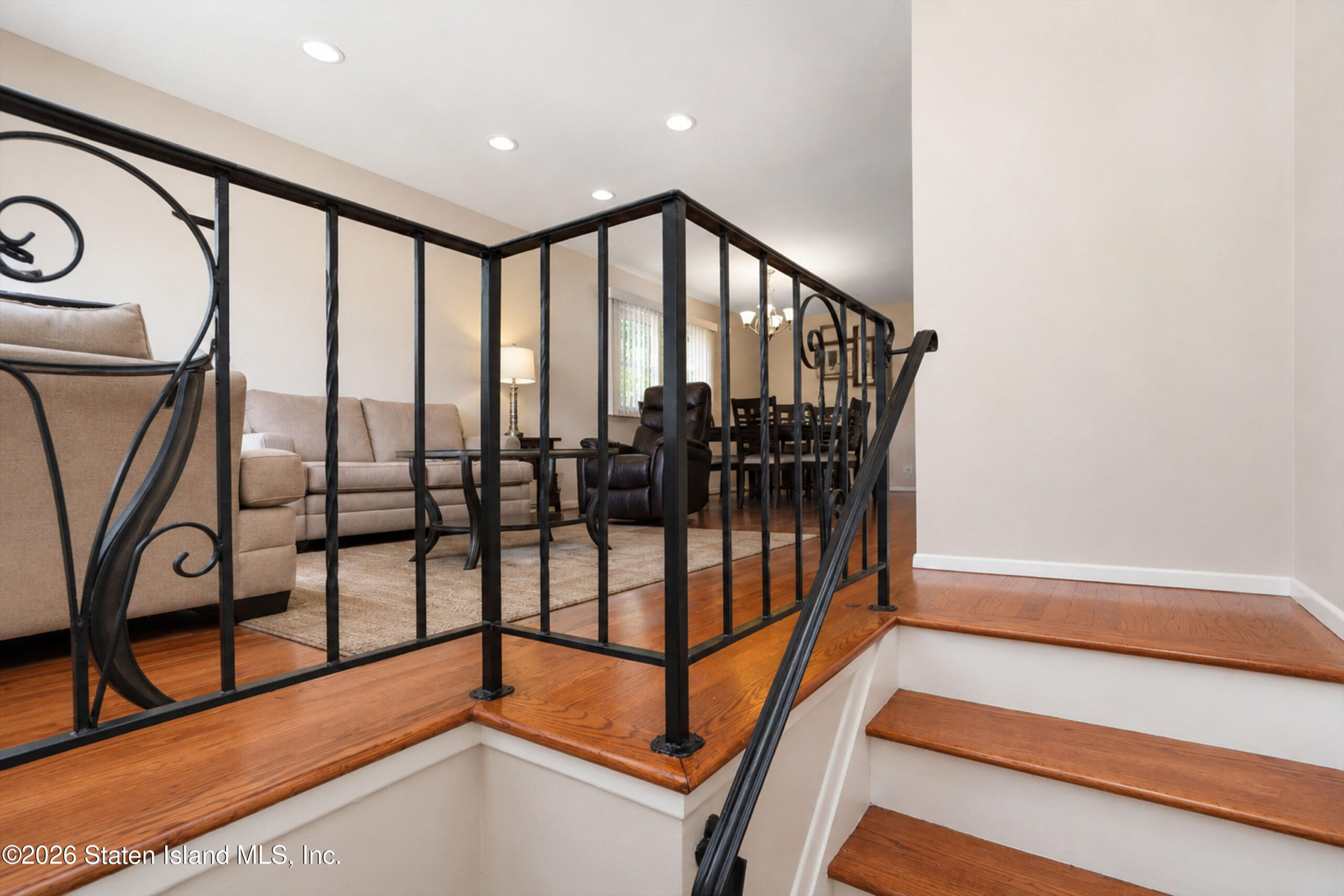 20 E Macon Avenue Image 3