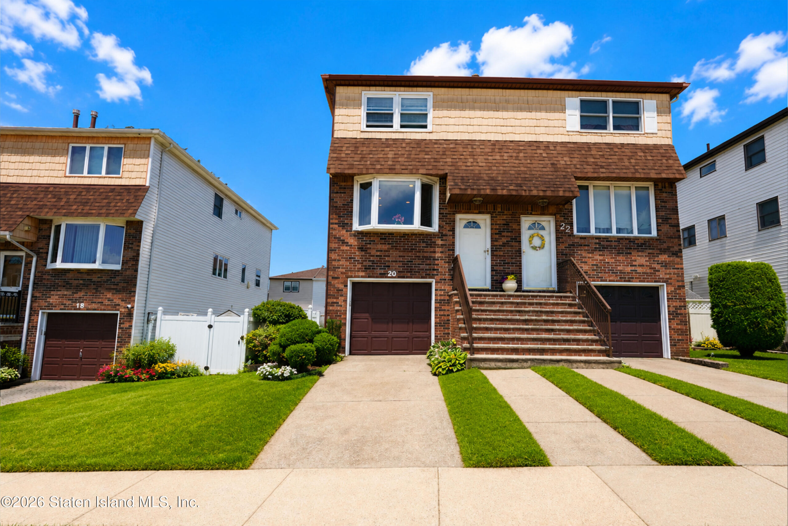 20 E Macon Avenue Image 1