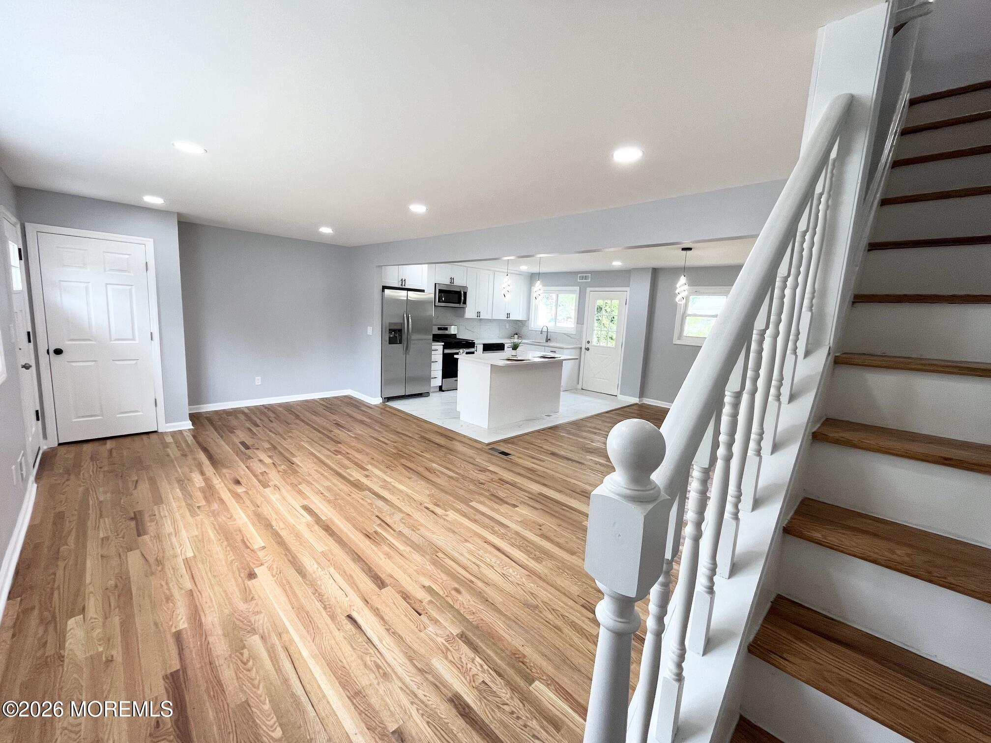 106 Athens Avenue Image 5