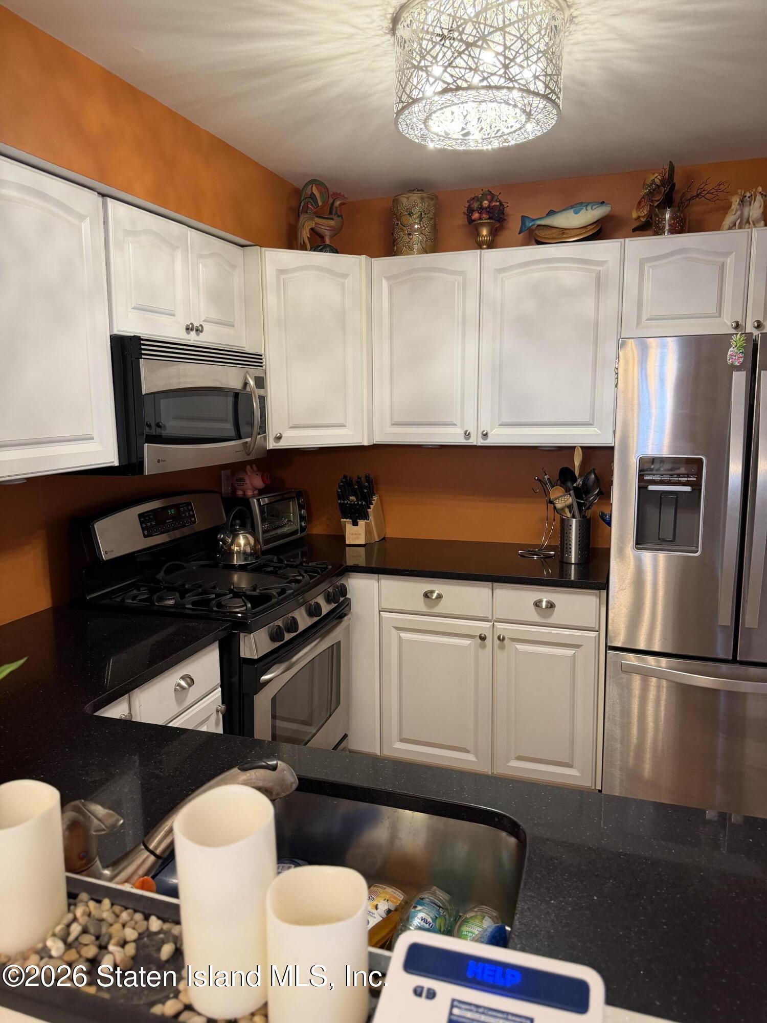 22 Carlyle Green, Staten Island, NY, 10312 image 7