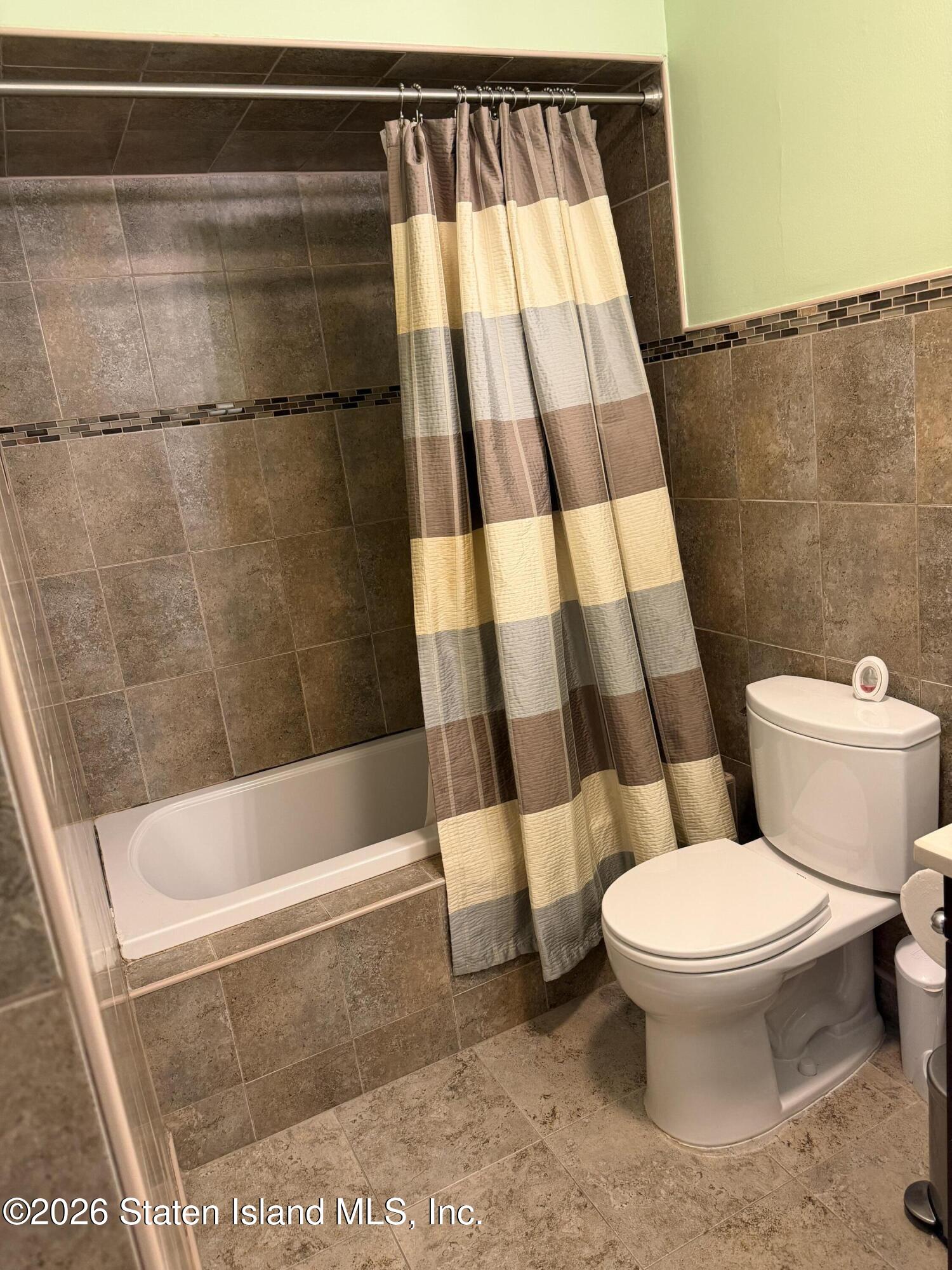22 Carlyle Green, Staten Island, NY, 10312 image 14