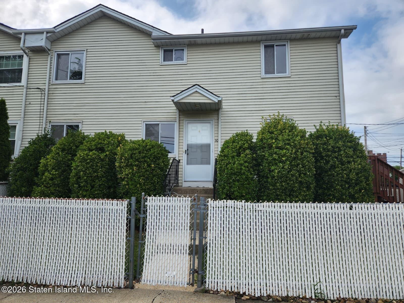 30 Pleasant Street Image 2