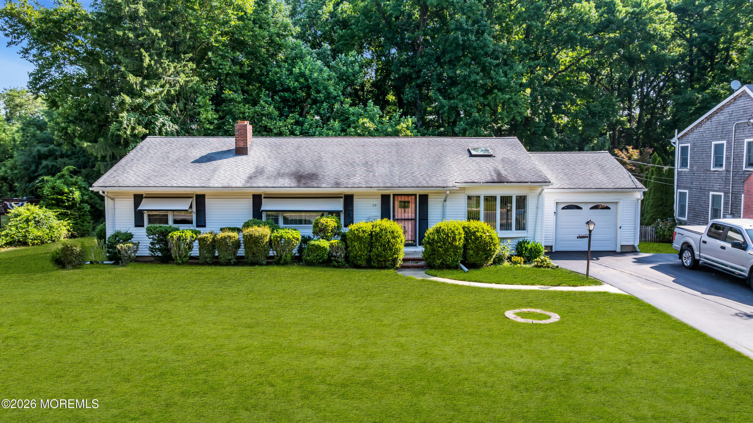 59 Maple Avenue Image 1