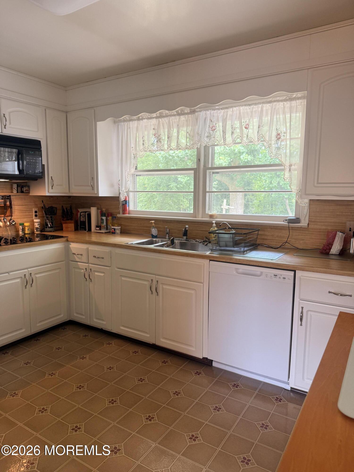 59 Maple Avenue, Little Silver, NJ, 07739 image 9