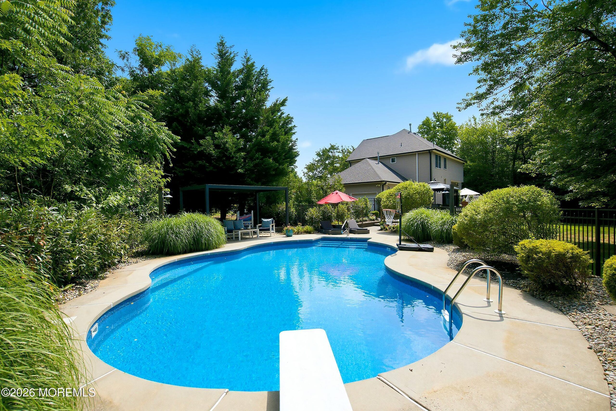 2085 Overbrook Drive Image 4
