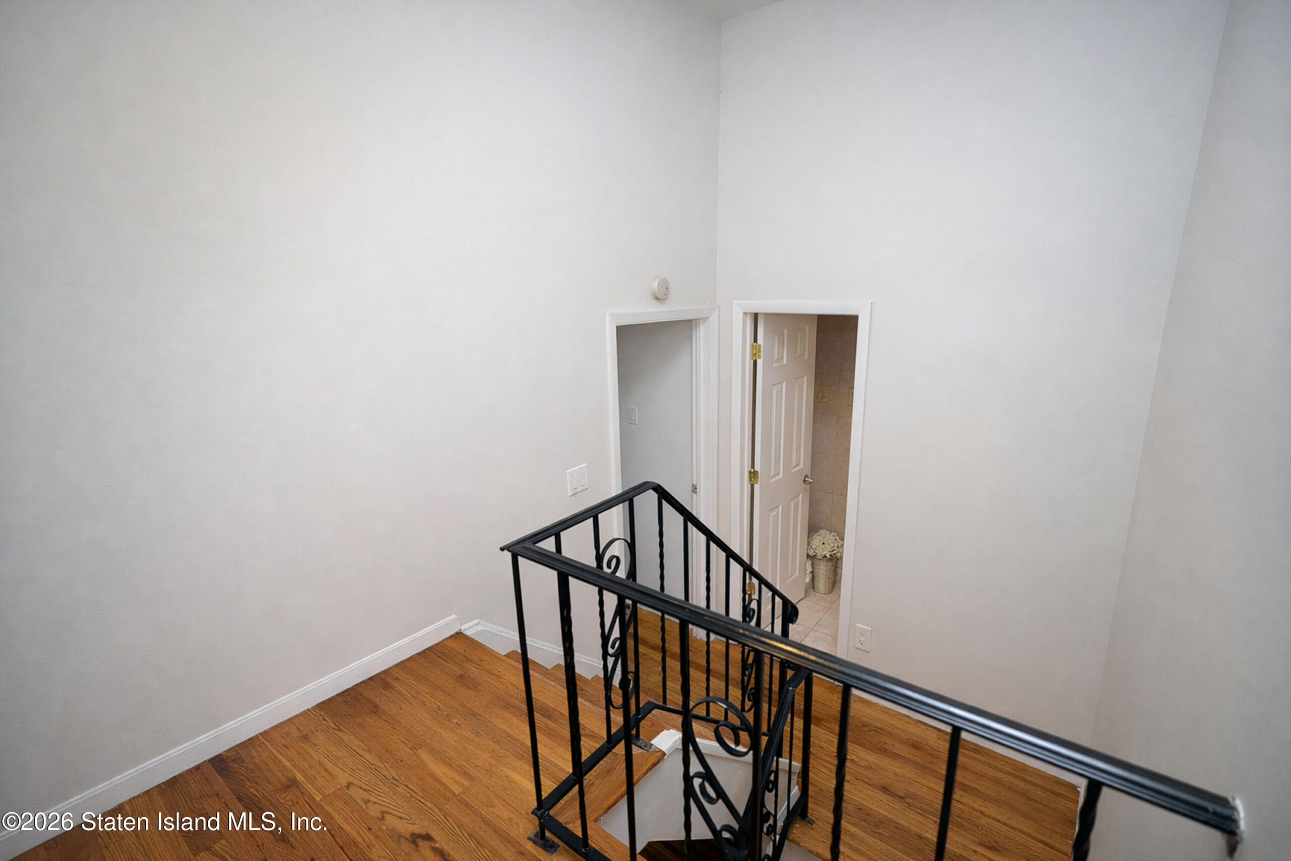 11 Remsen Street, Staten Island, NY, 10304 image 25