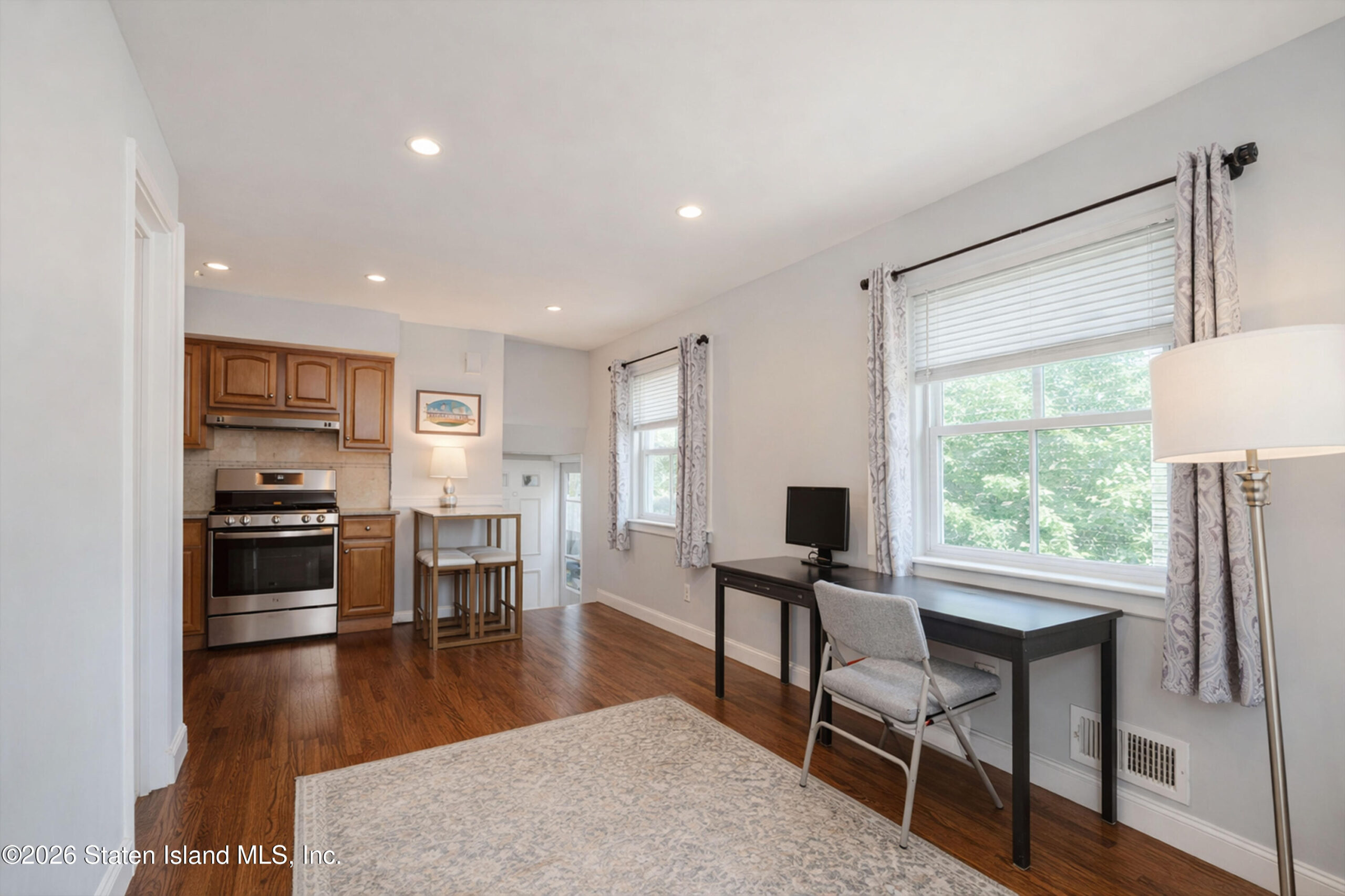 11 Remsen Street, Staten Island, NY, 10304 image 32