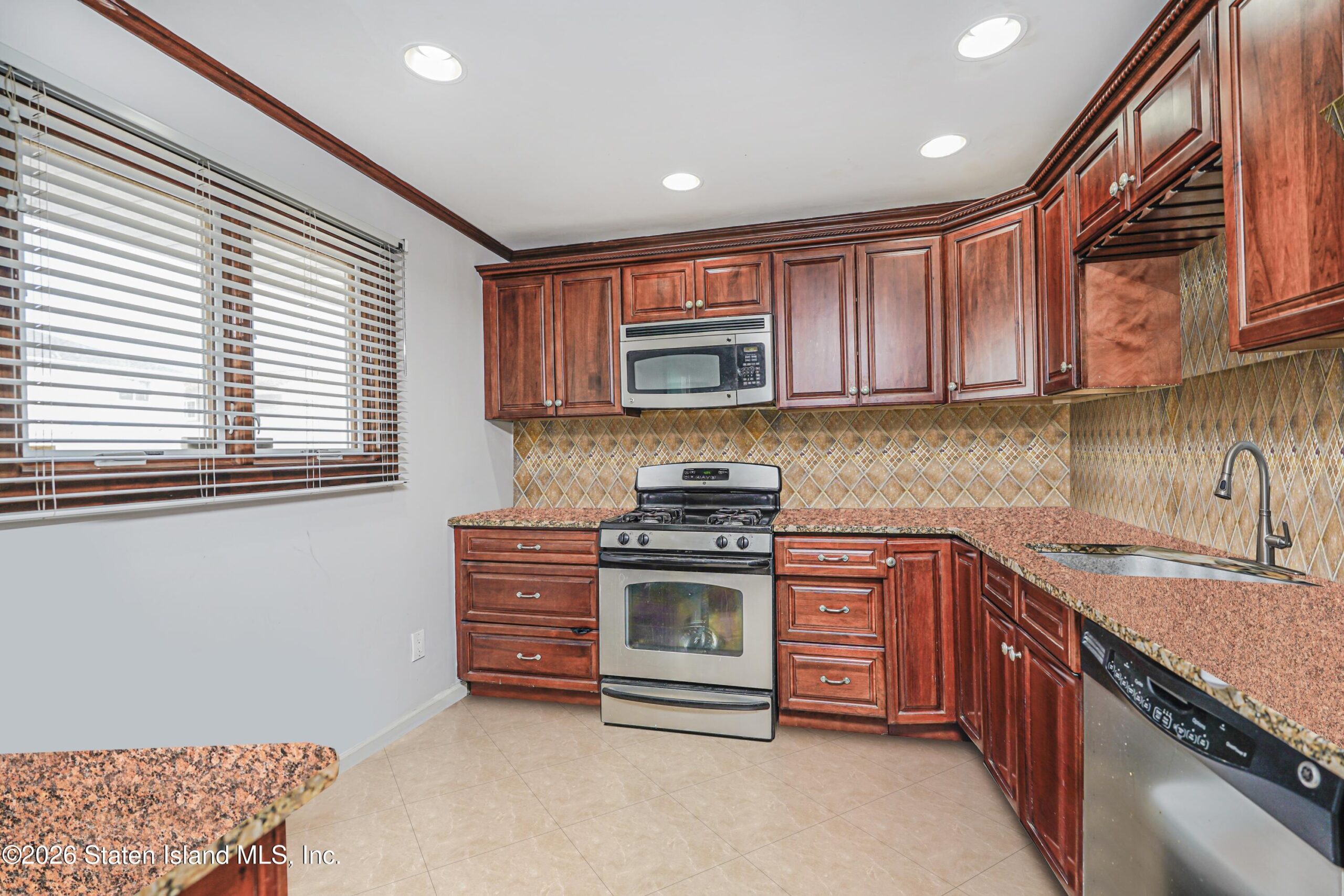 15 Oliver Place Image 5