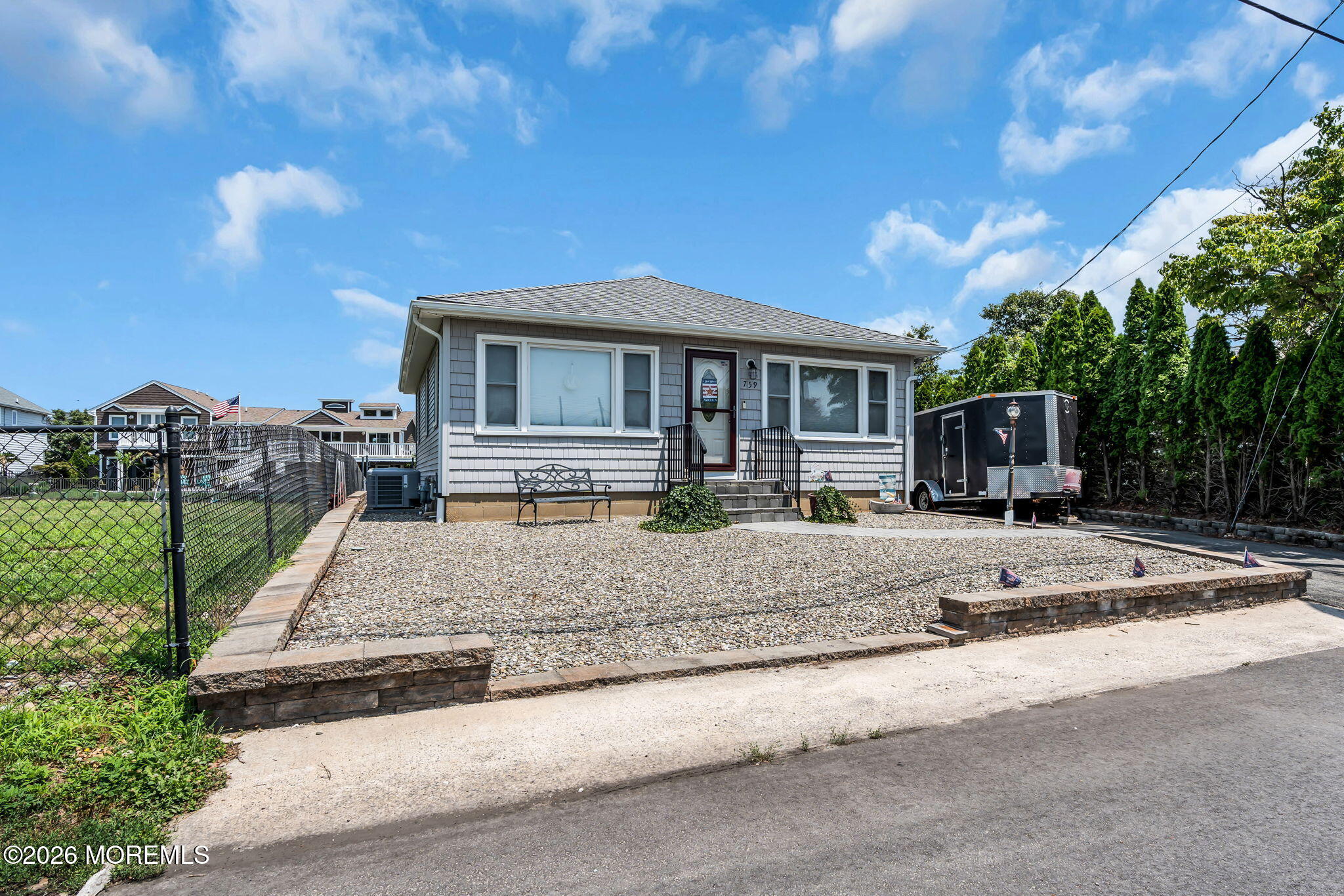 759 Francis Drive Image 3