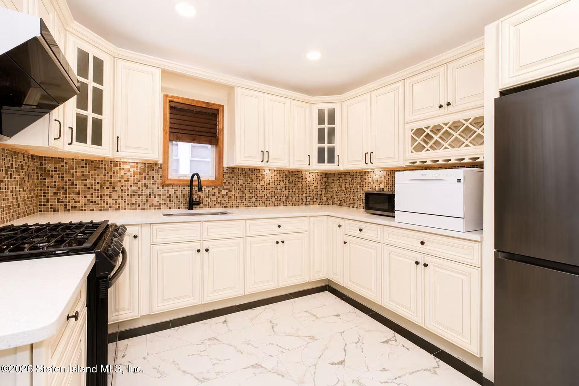 2027 E 35th Street, Brooklyn, NY, 11234 image 21