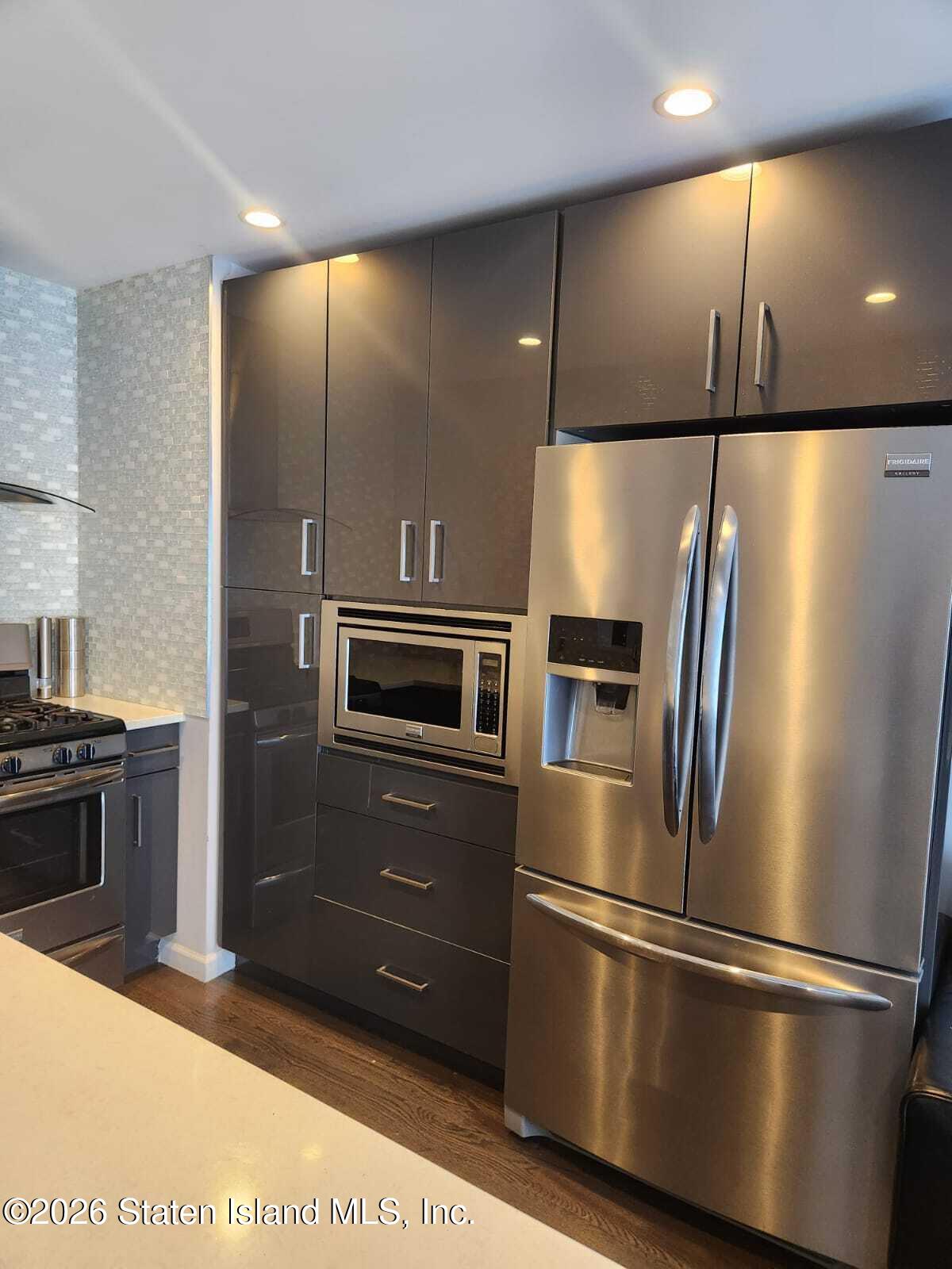660 Ilyssa Way, Staten Island, NY, 10312 image 10