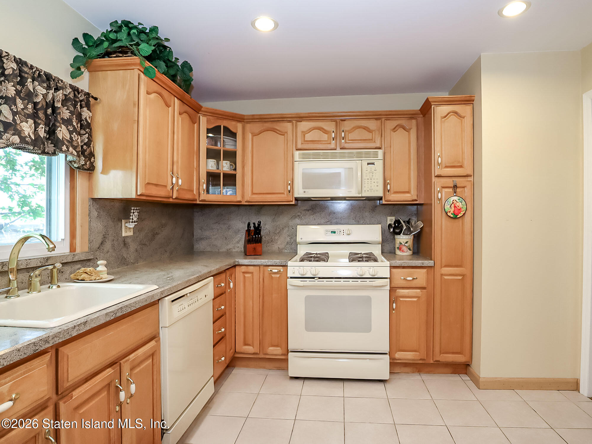 611 Ingram Avenue, Staten Island, NY, 10314 image 14