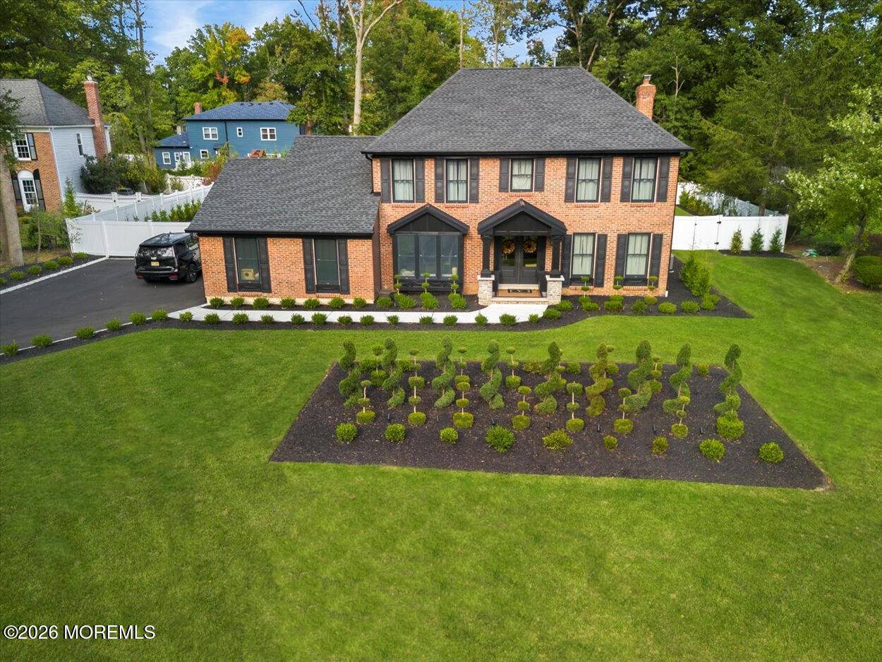 9 Wood Lake Court Image 2