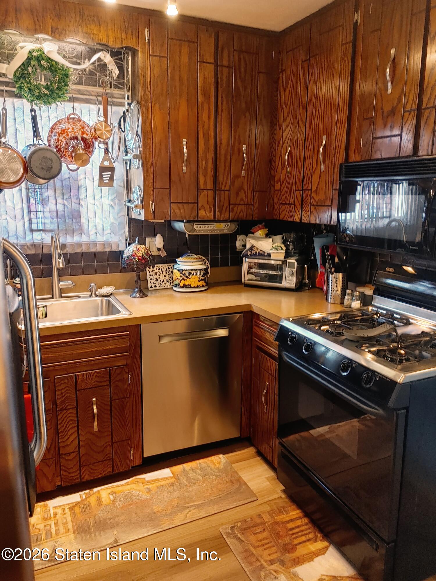 46 Mulberry Avenue Image 3