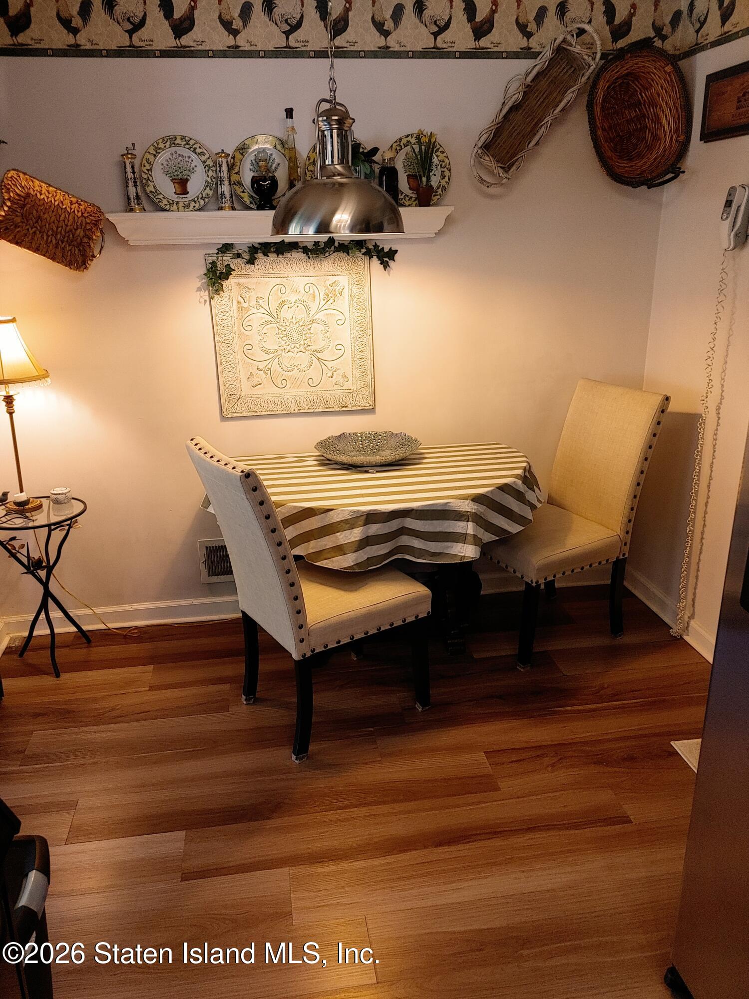 46 Mulberry Avenue Image 4