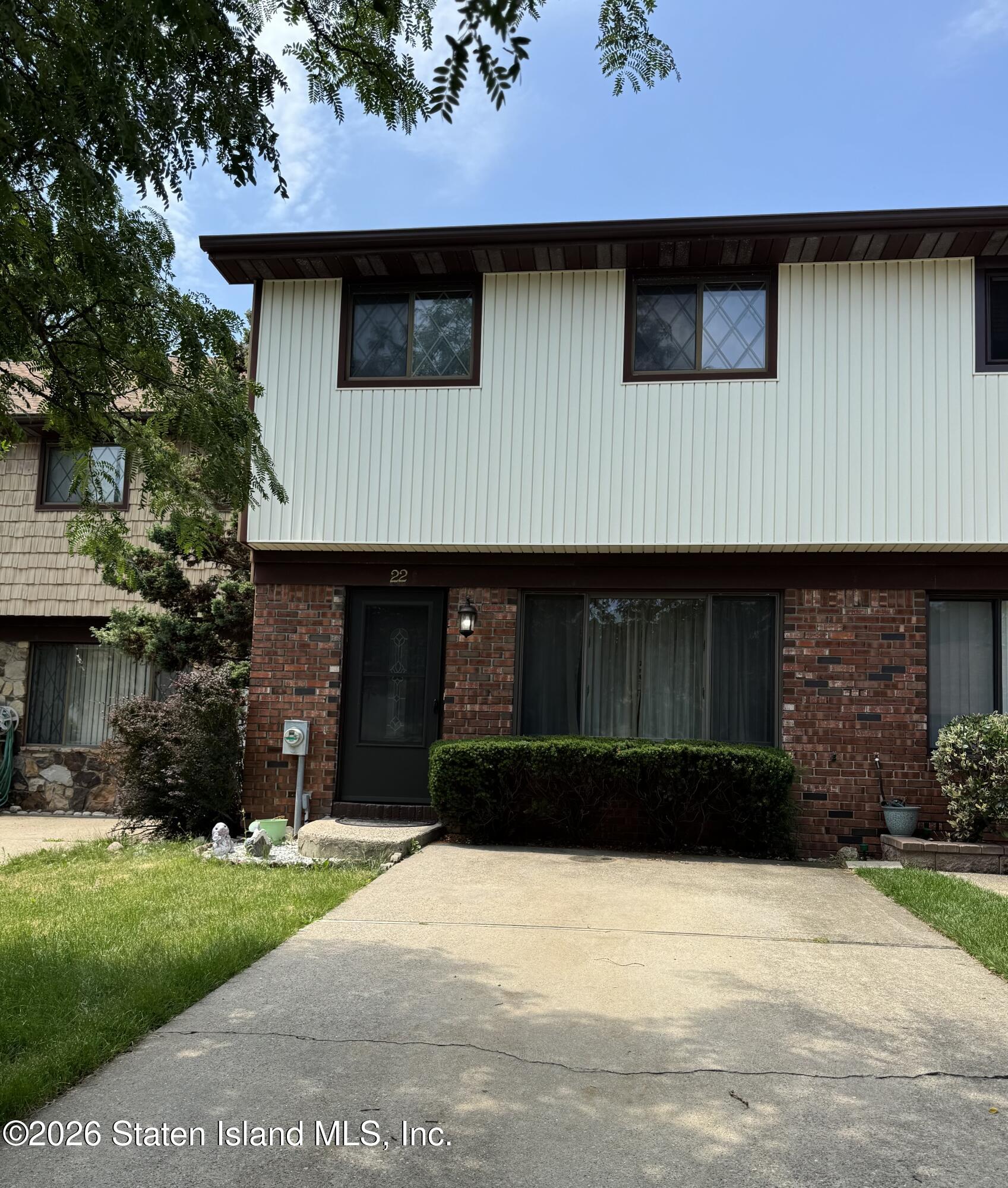 22 Hickory Circle, Staten Island, NY, 10312