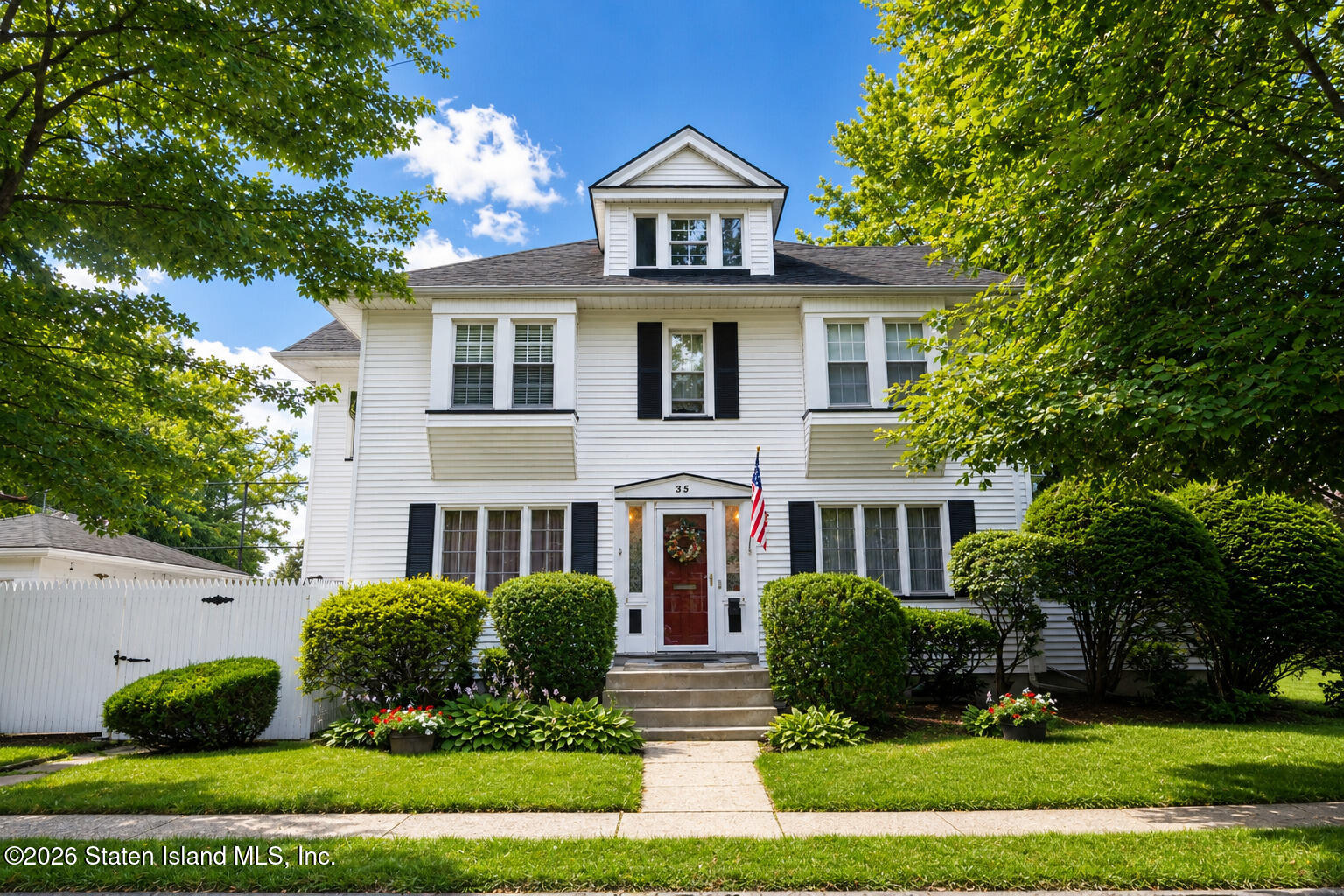 35 Livingston Court, Staten Island, NY, 10310