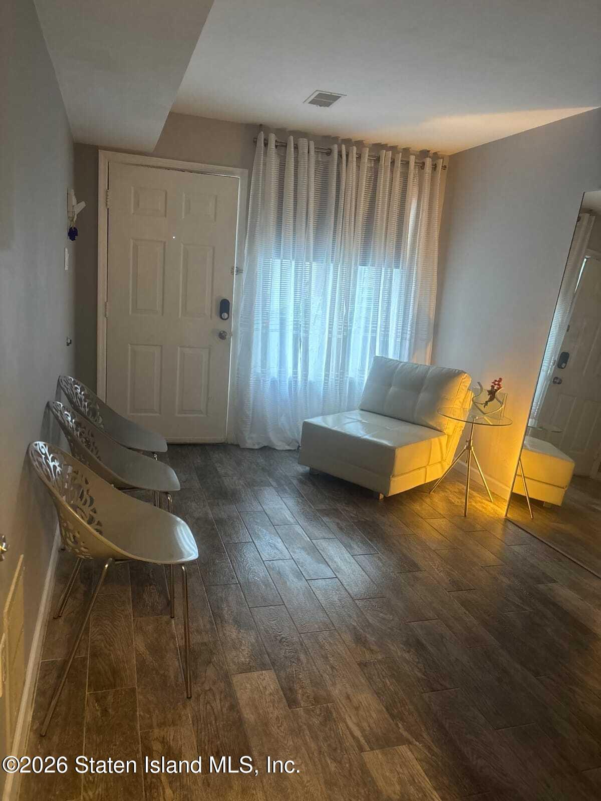 660 Ilyssa Way, Staten Island, NY, 10312 image 24