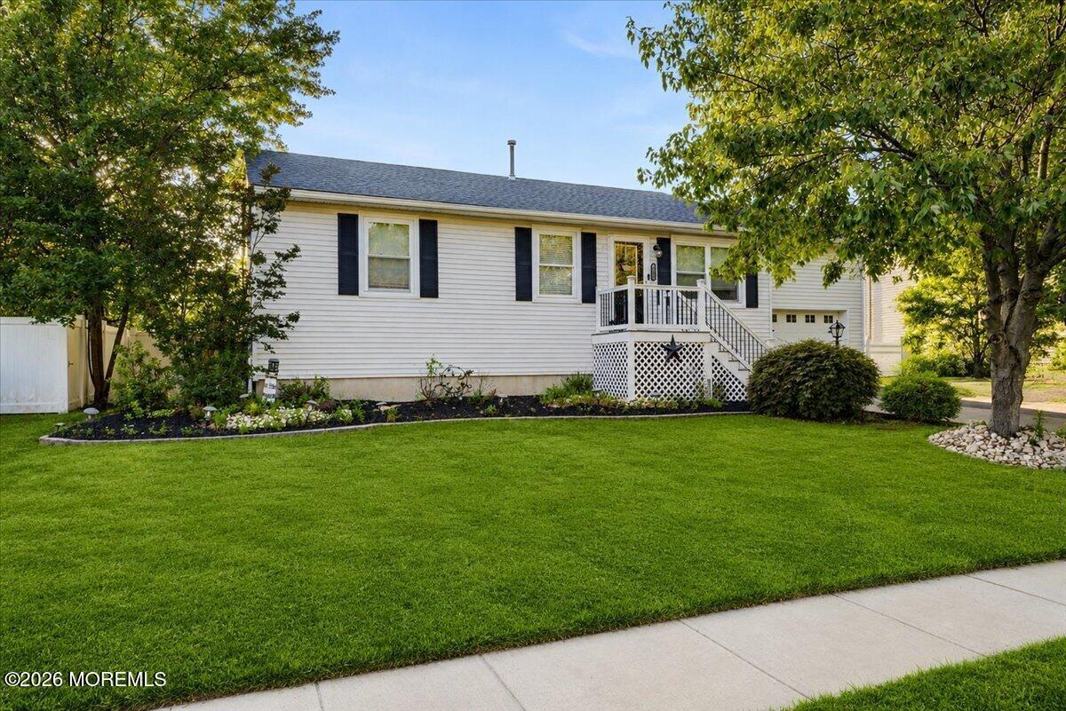636 Monmouth Avenue Image 1