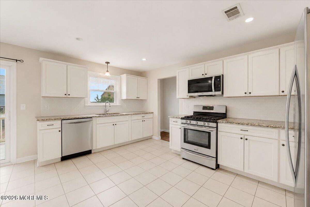 636 Monmouth Avenue, Port Monmouth, NJ, 07758 image 6