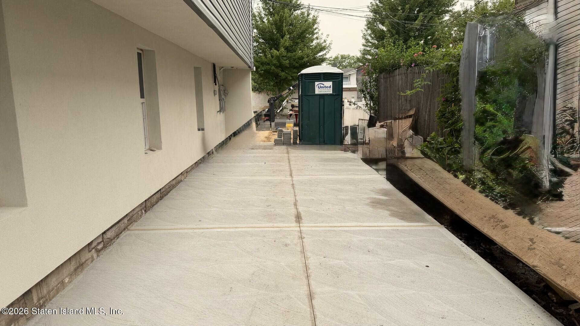 17 Ruth Place, Staten Island, NY, 10305 image 13