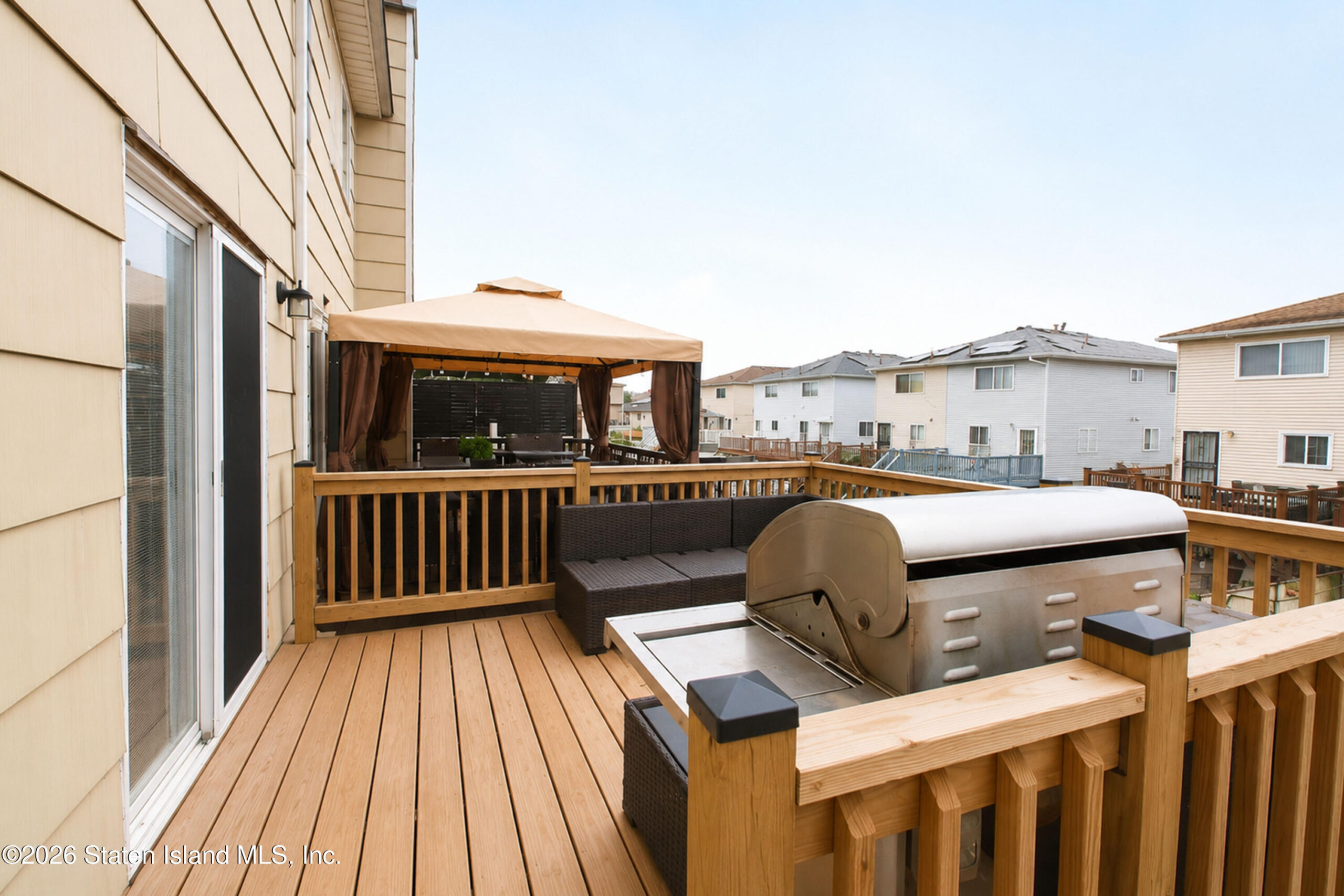 75 Francesca Lane, Staten Island, NY, 10303 image 25