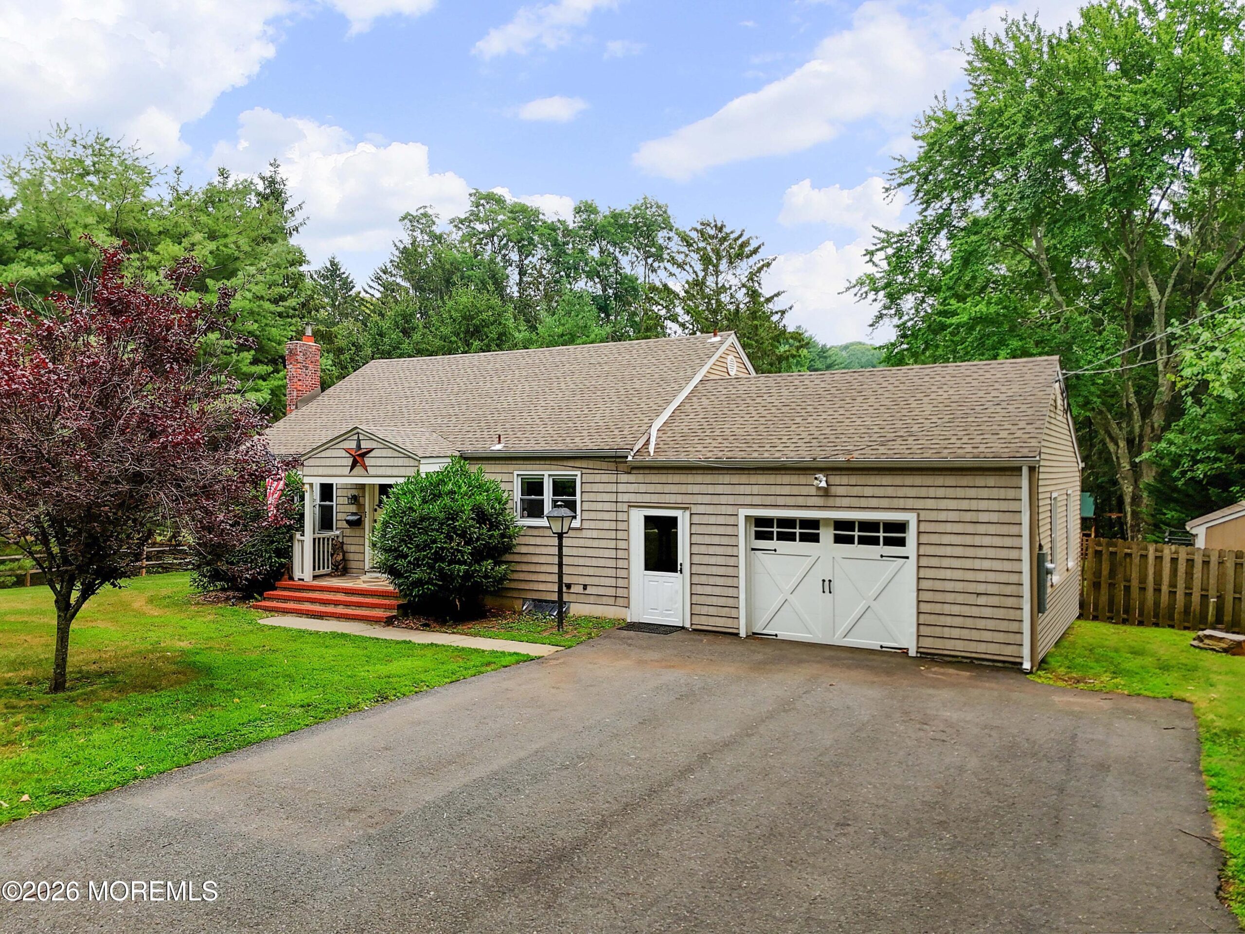 47 Phalanx Road Image 1