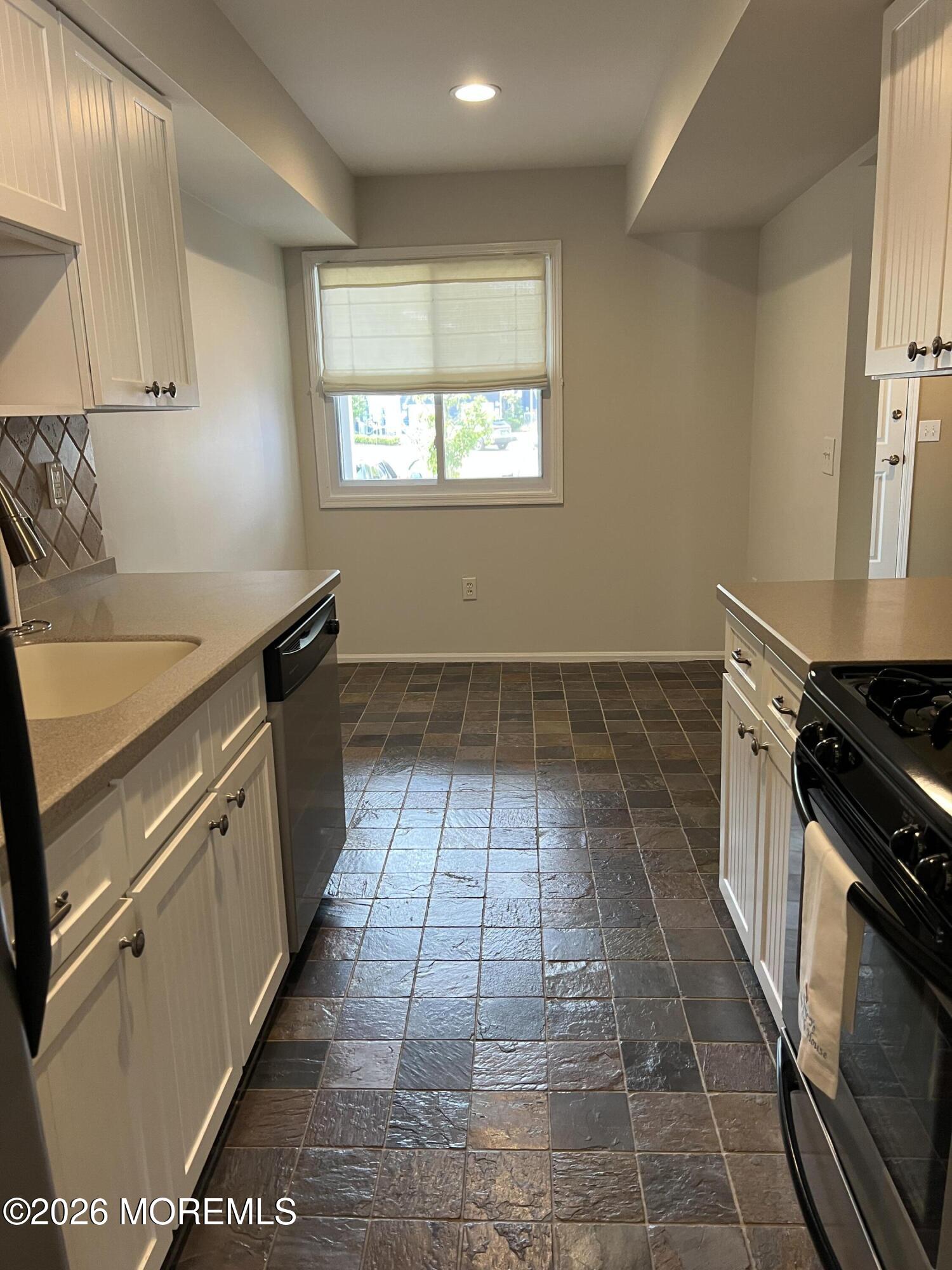 28 Spring Court, Tinton Falls, NJ, 07724 image 14