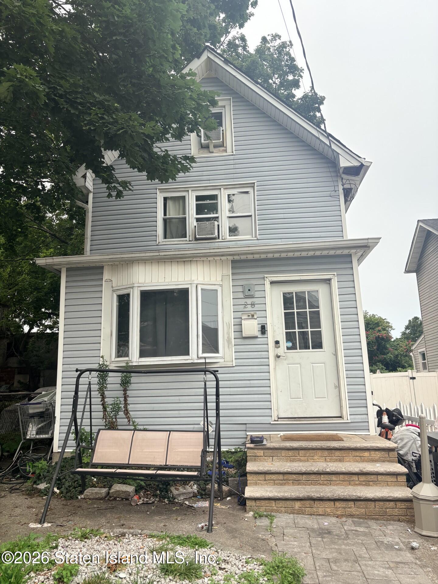 28 Lockman Avenue, Staten Island, NY, 10303