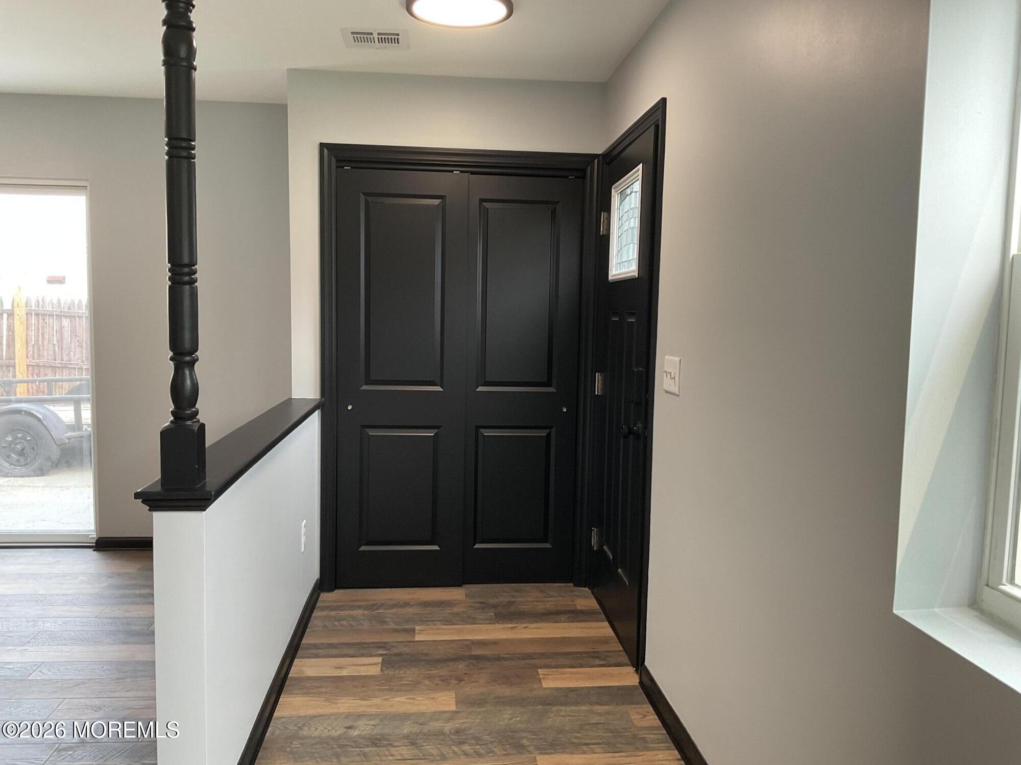 2507 Lexington Court Image 2