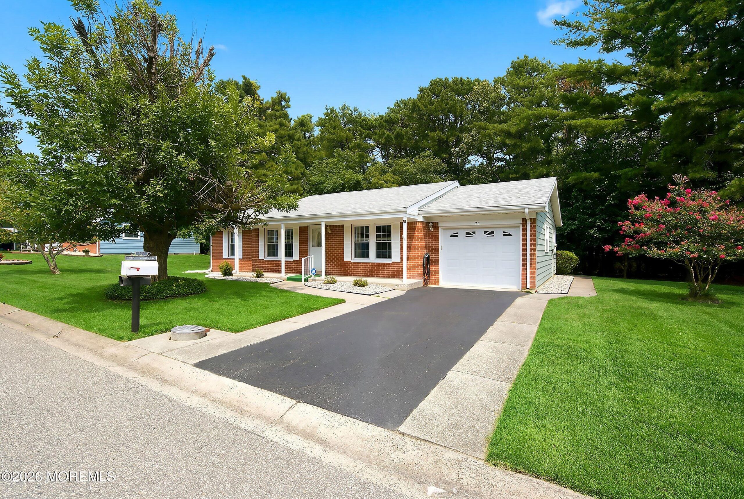 59 Franklin Lane Image 1