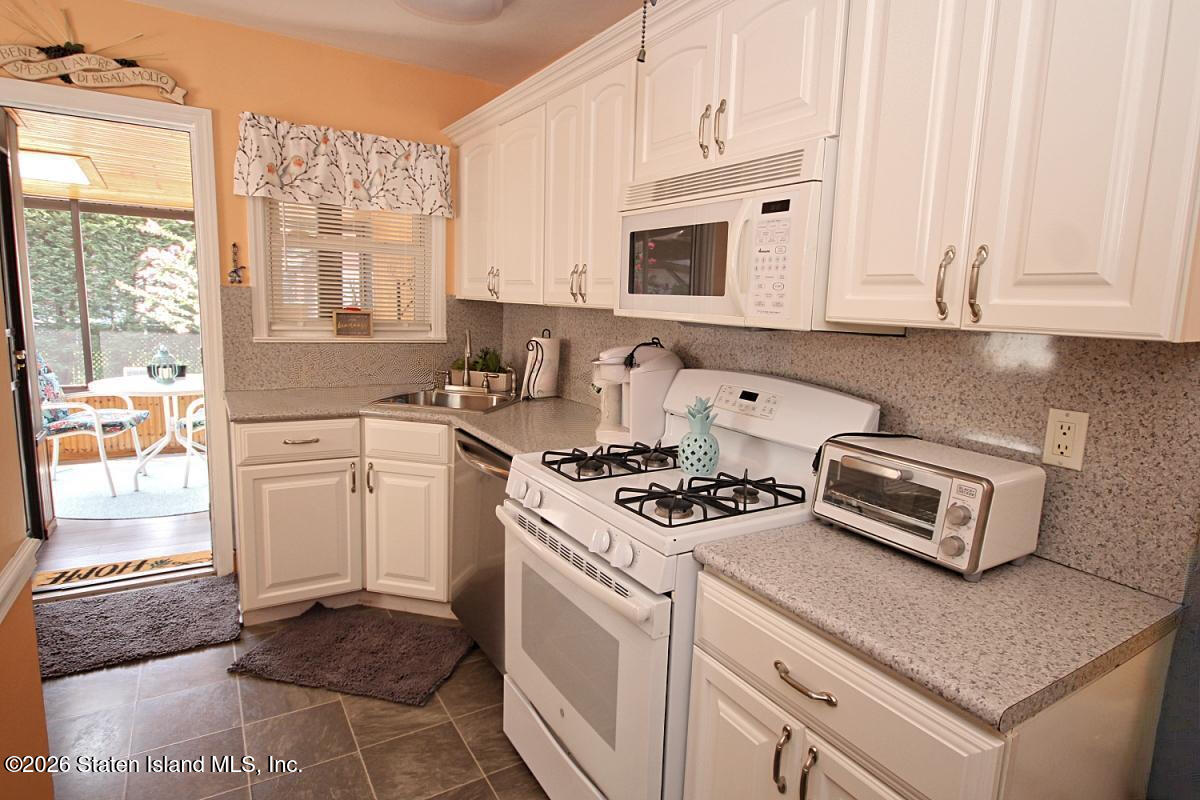 134 Sturges Street, Staten Island, NY, 10314 image 16