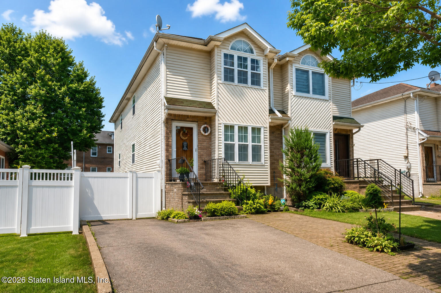 52 Clawson Street, Staten Island, NY, 10306